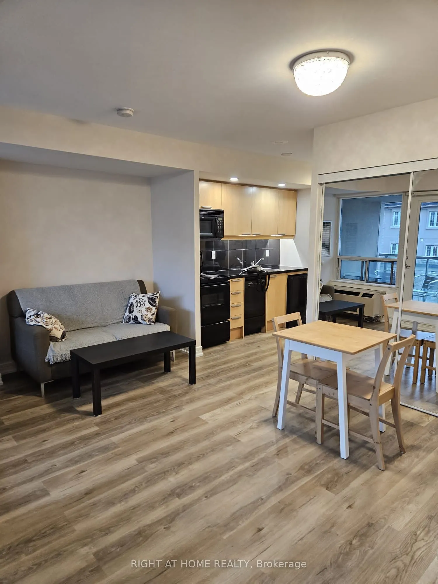 19 Avondale Avenue, #210