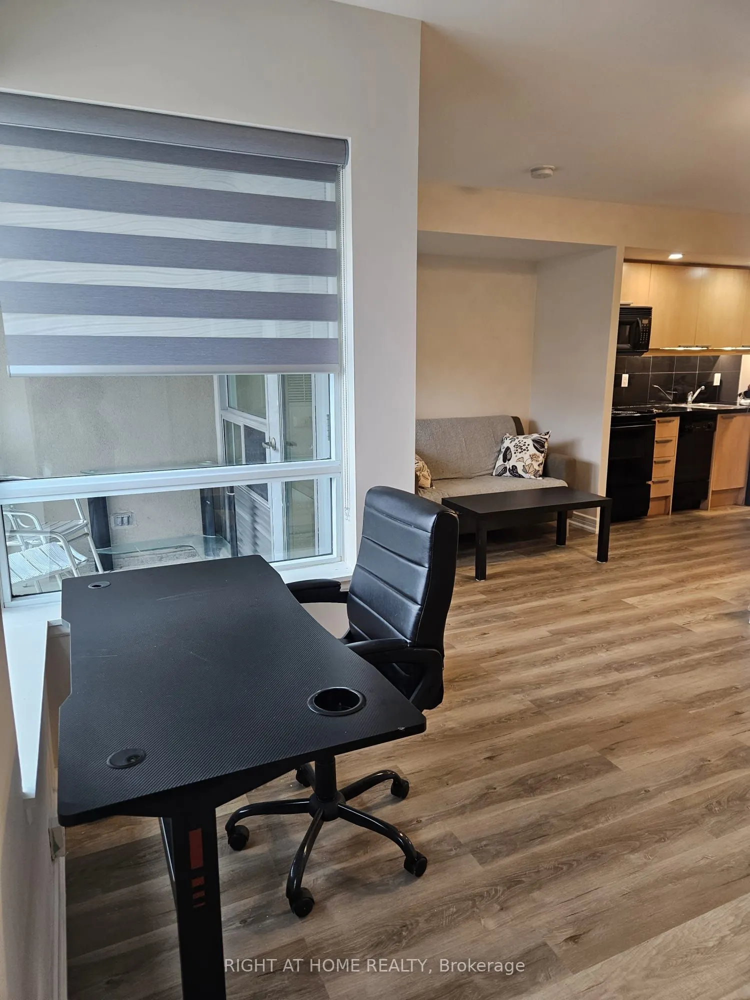 19 Avondale Avenue, #210