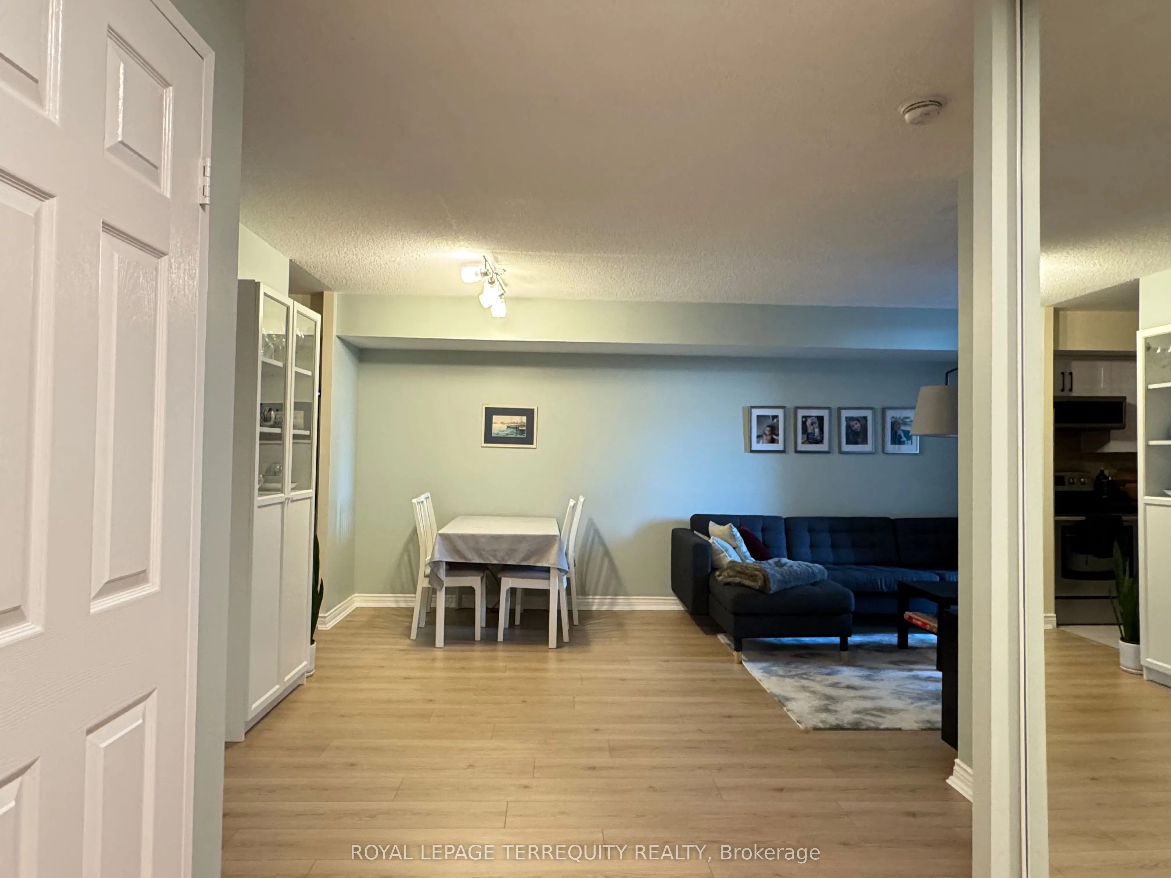 256 Doris Avenue, #601