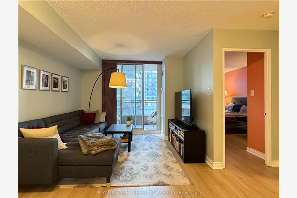 256 Doris Avenue, #601