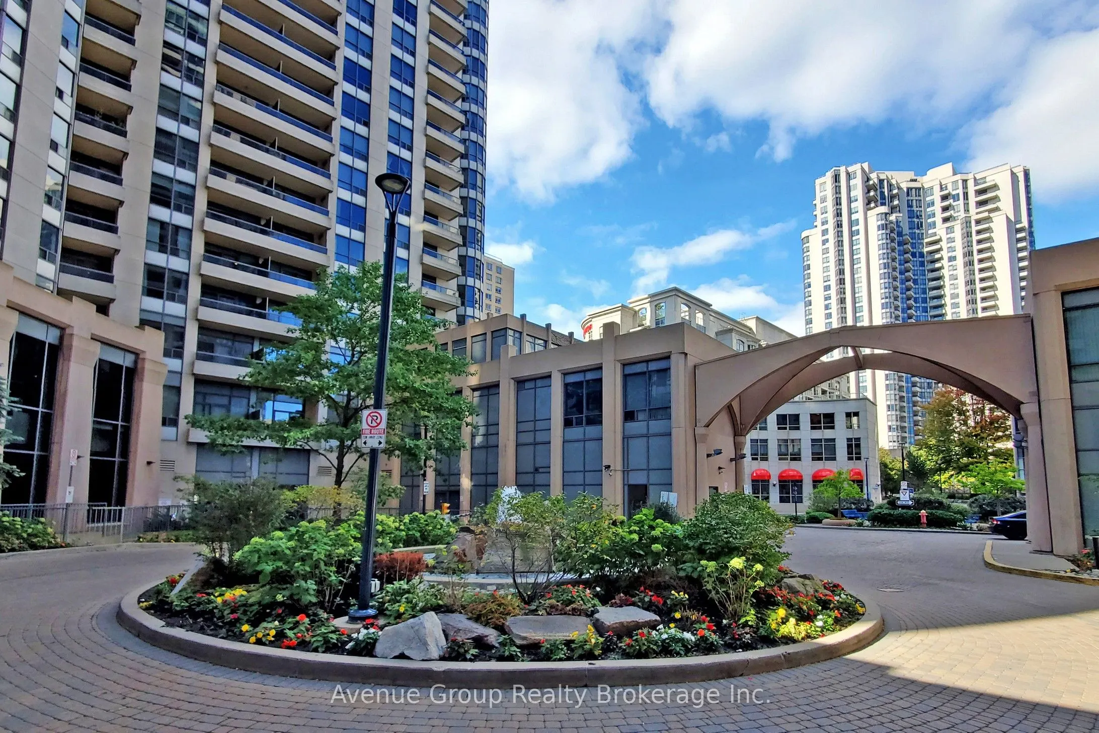 15 Northtown Way, #1929