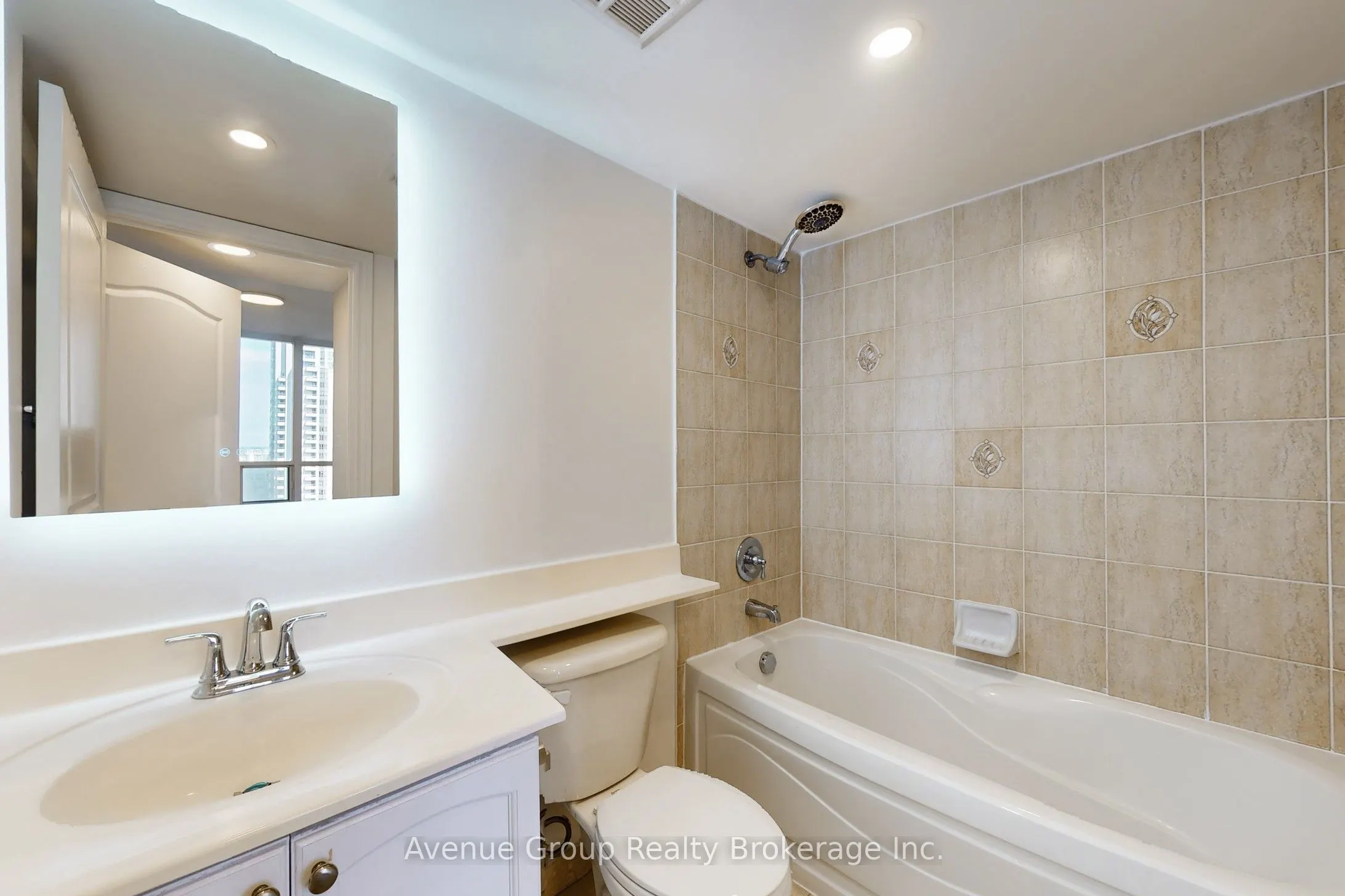 15 Northtown Way, #1929