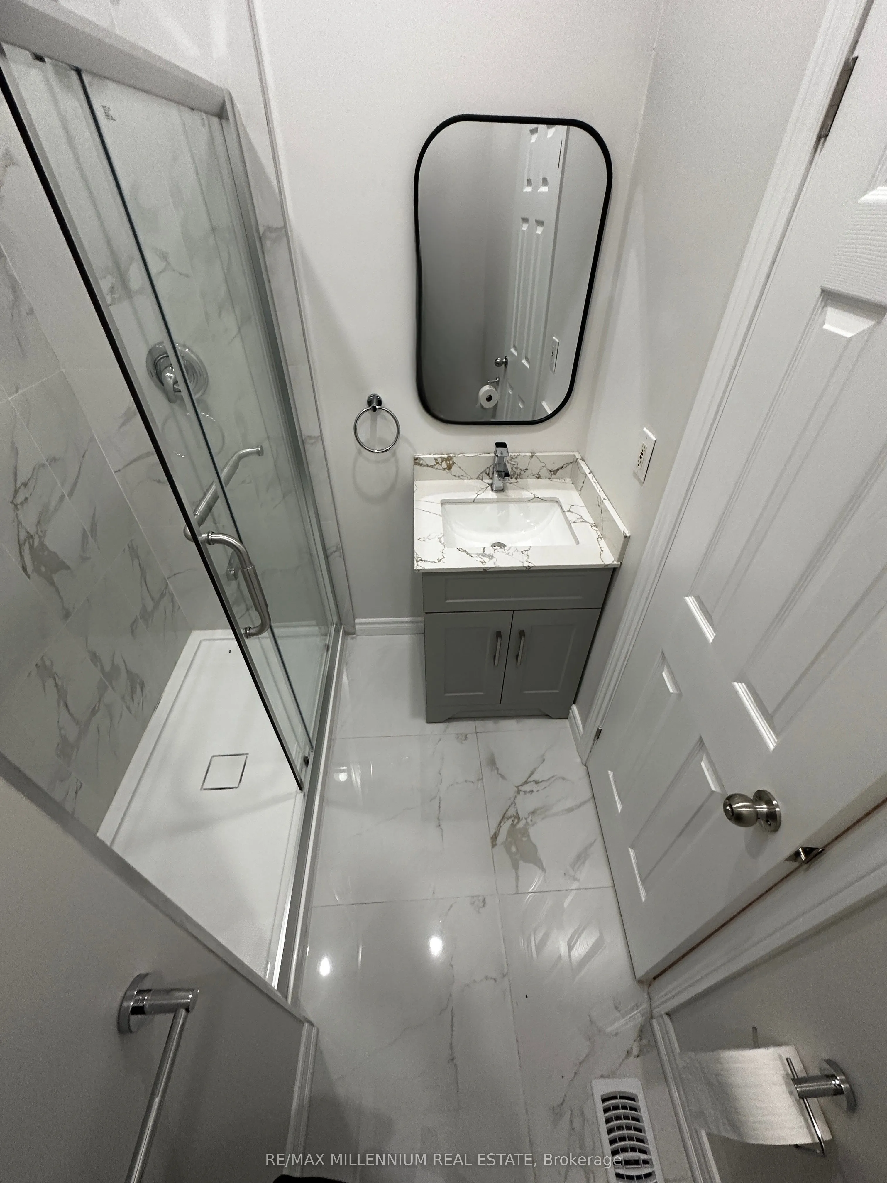 25 Howard Street, #Apt.2 Room B