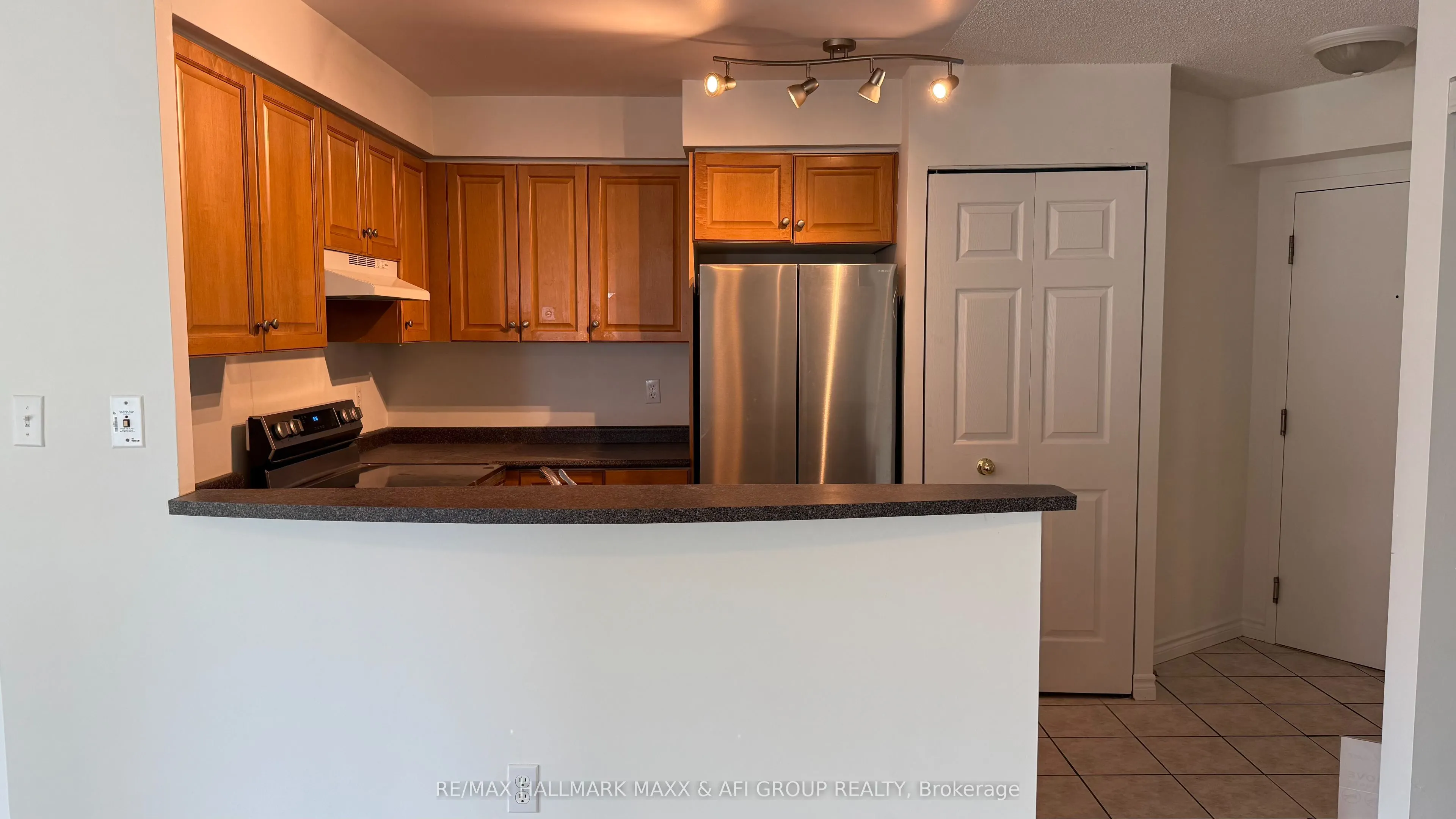 7 Lorraine Drive, #1103