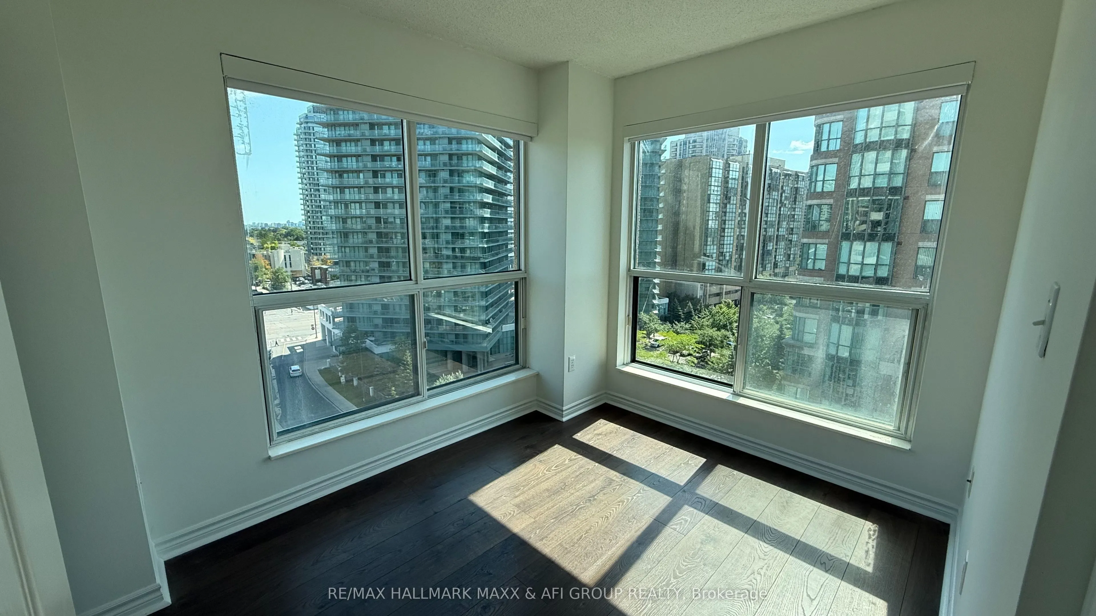 7 Lorraine Drive, #1103