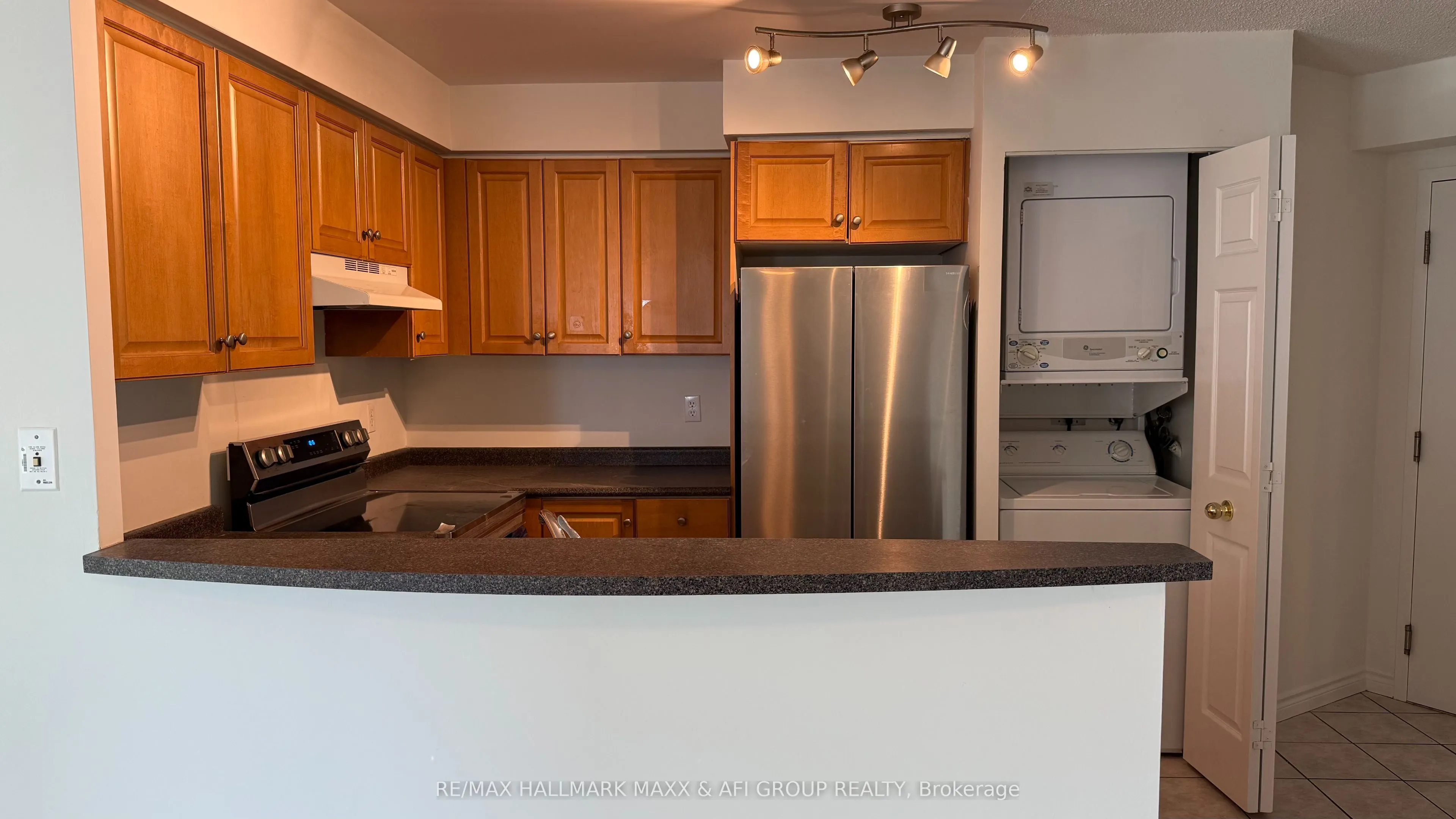 7 Lorraine Drive, #1103