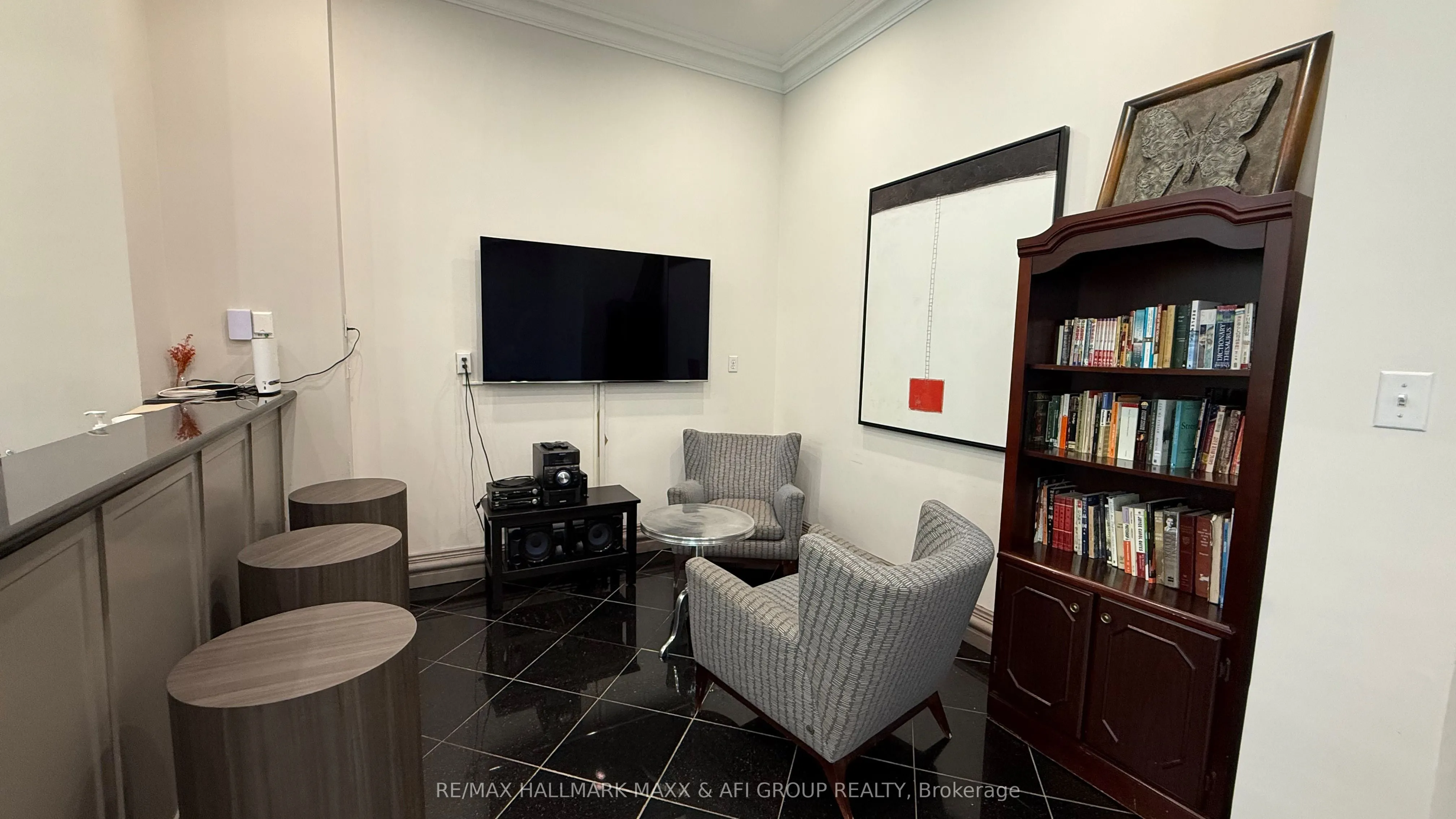 7 Lorraine Drive, #1103