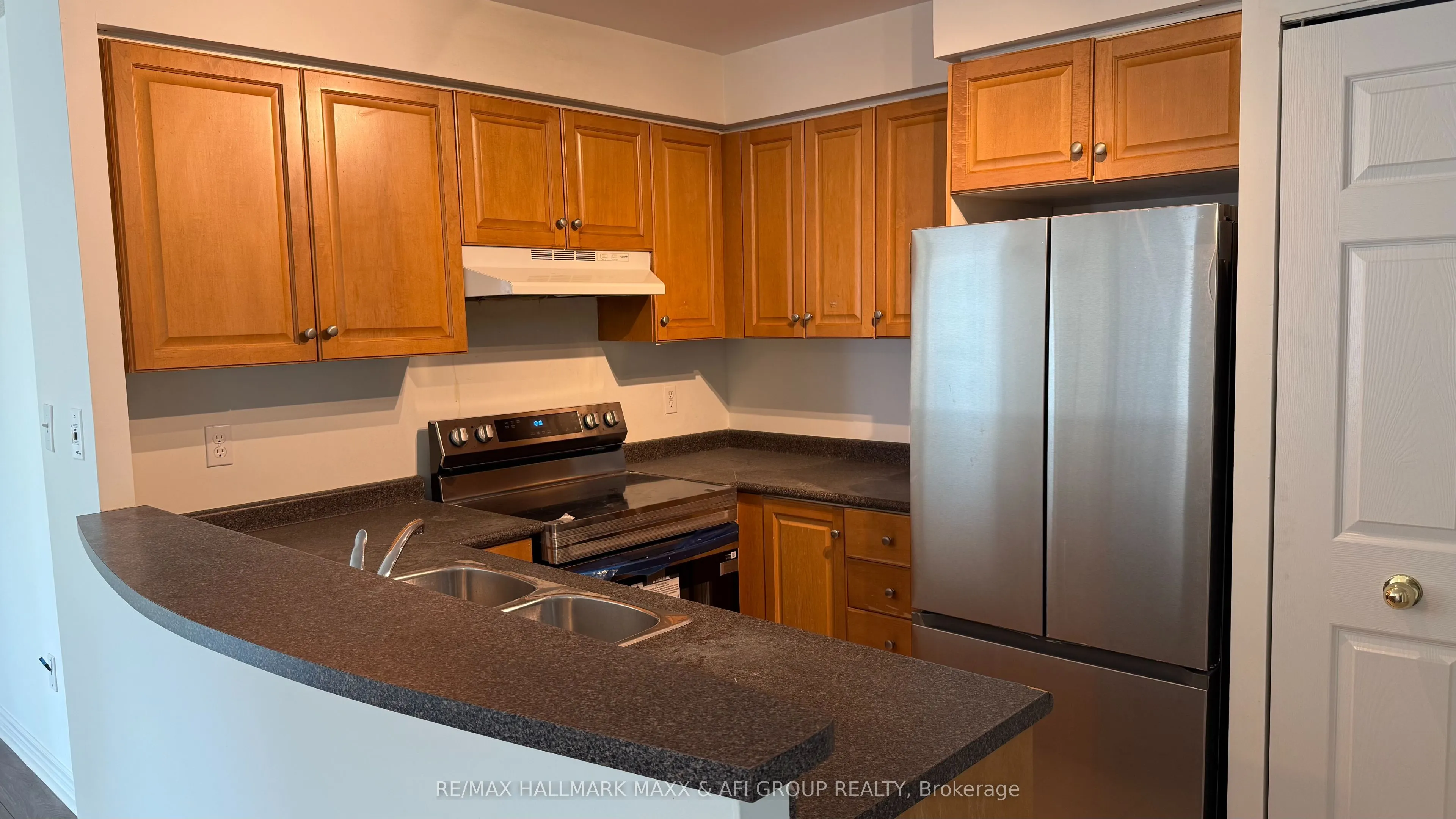 7 Lorraine Drive, #1103