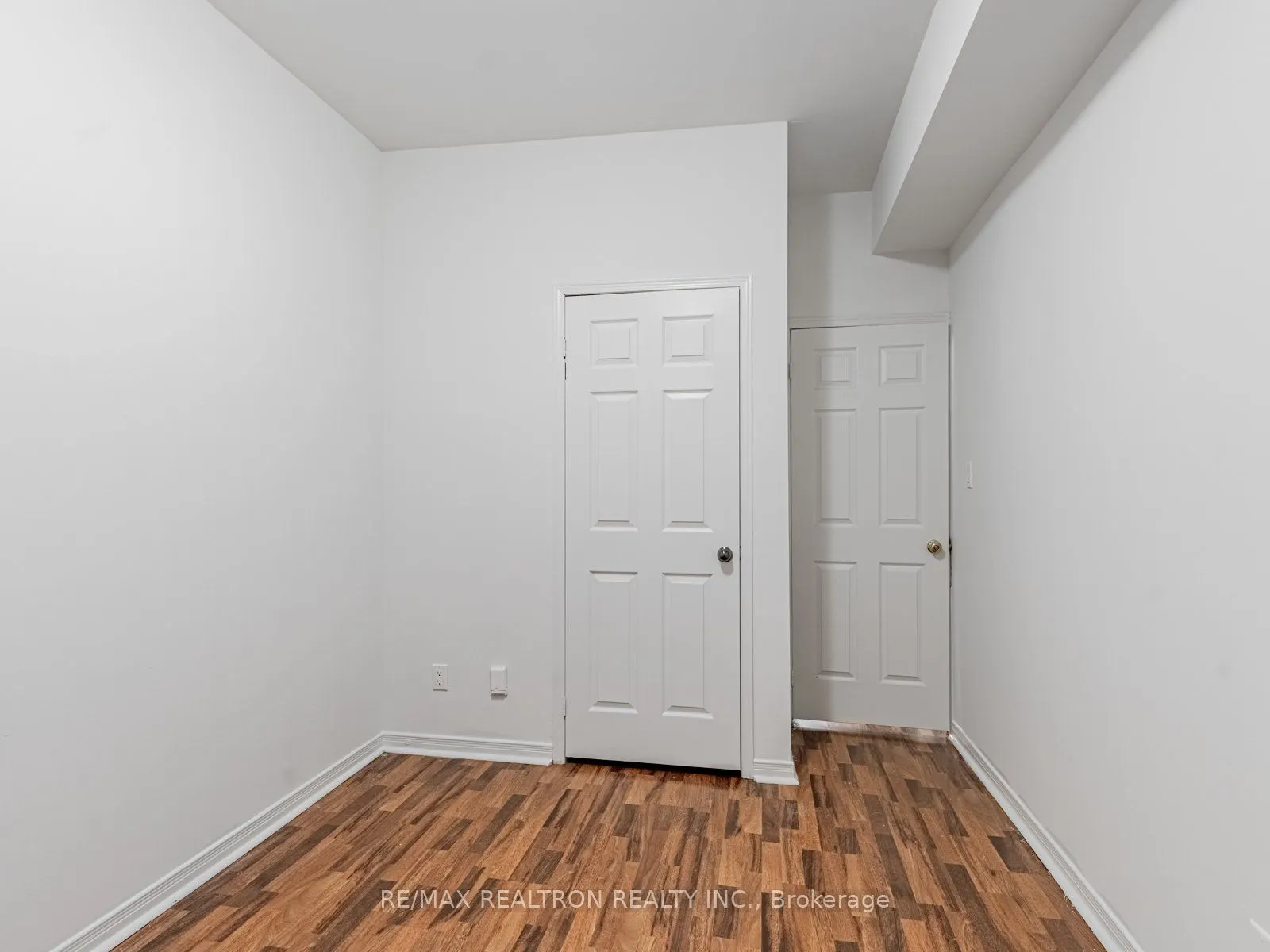 414 Jarvis Street E, #G4