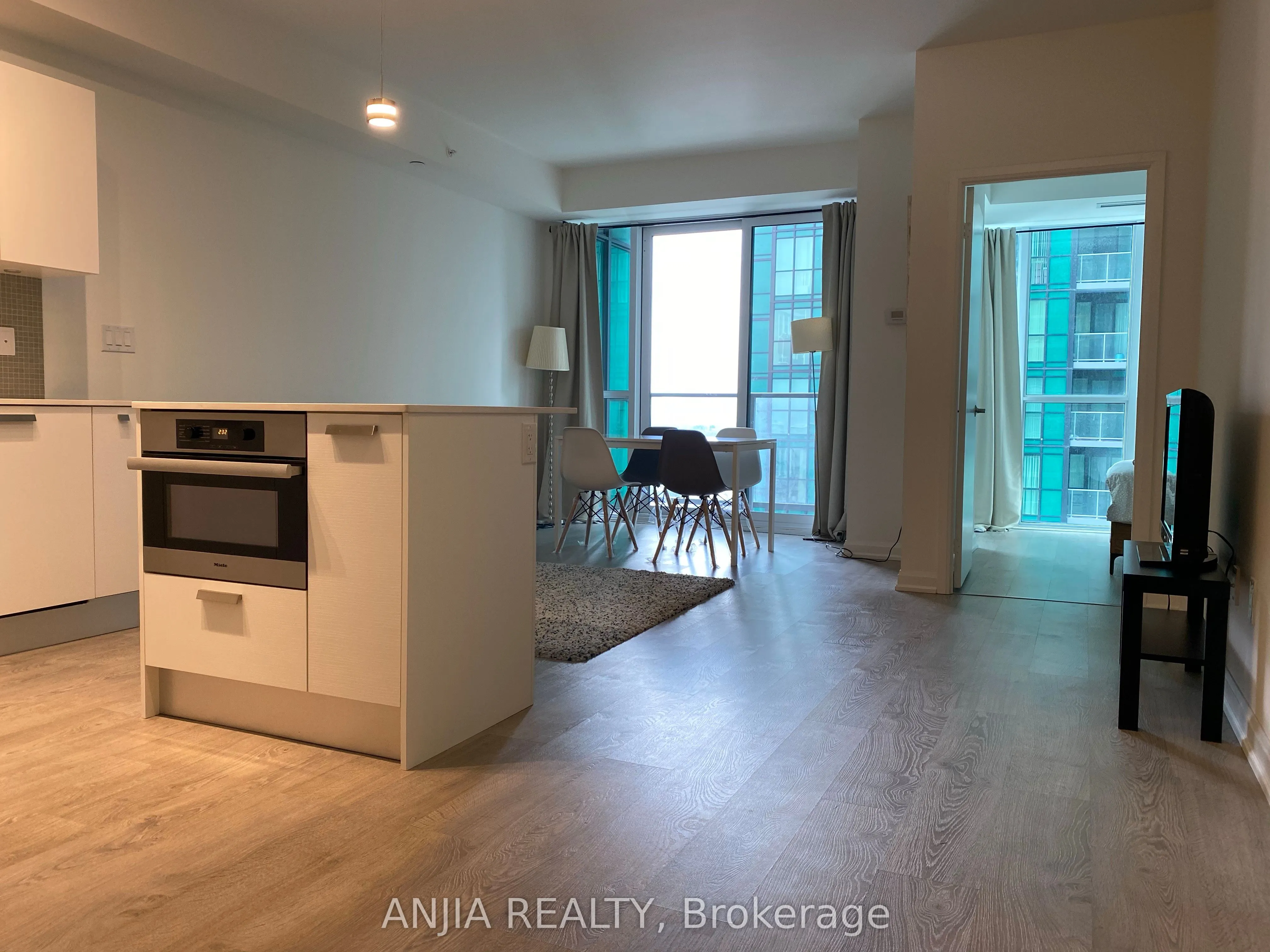 9 Bogert Avenue, #2104