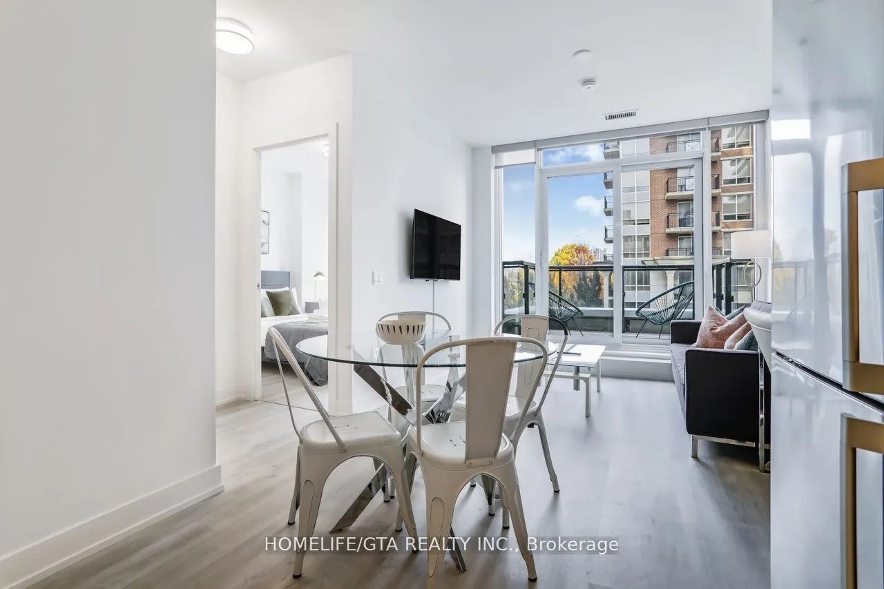 30 Inn On The Park Drive, #402