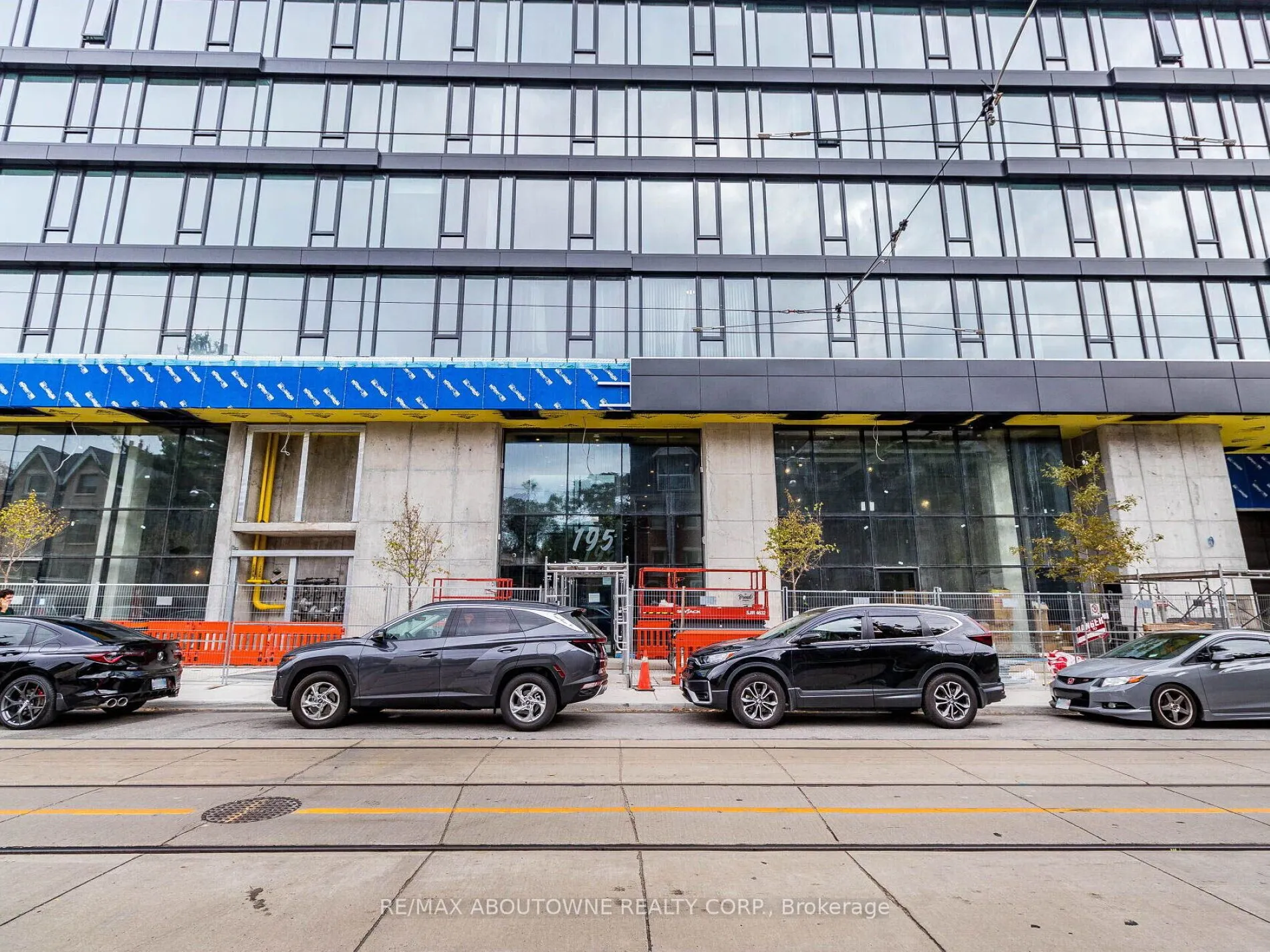 195 McCaul Street, #720