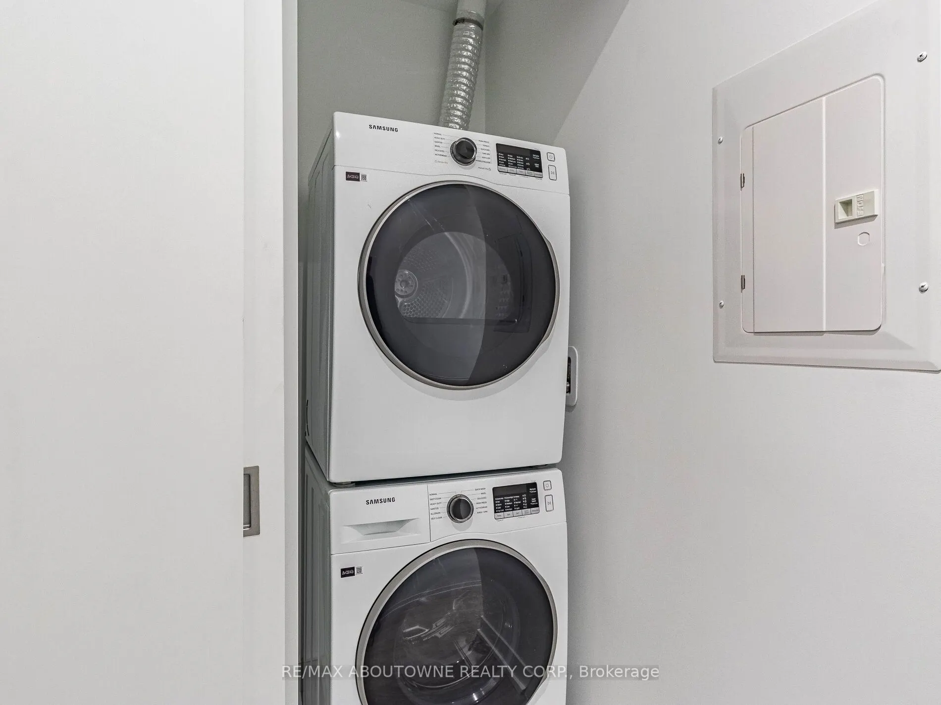 195 McCaul Street, #720