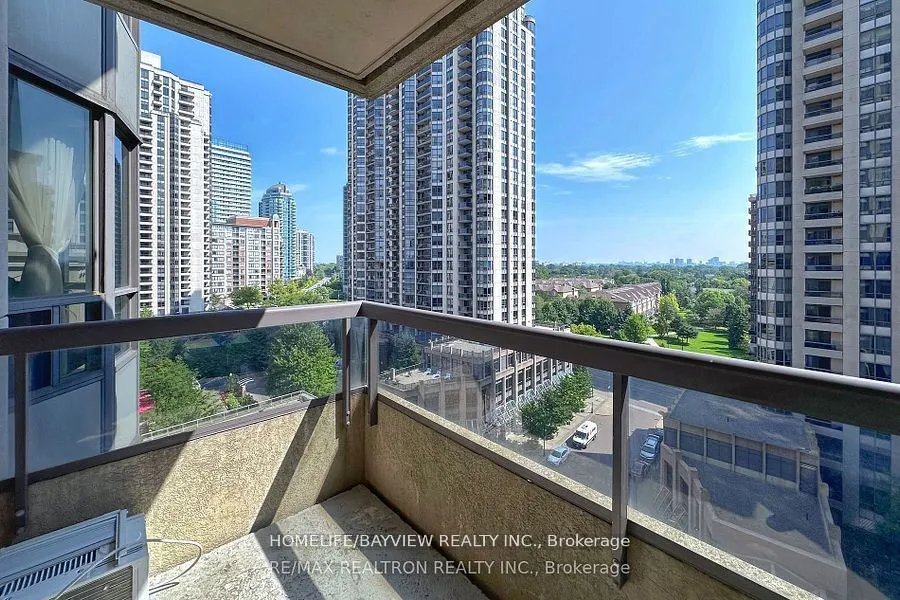 5 Northtown Way, #1006