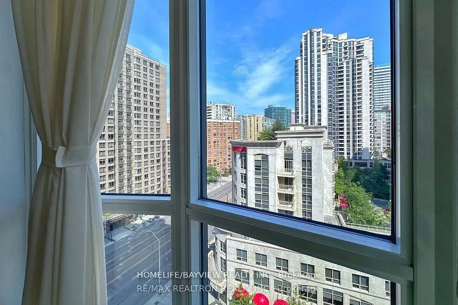 5 Northtown Way, #1006