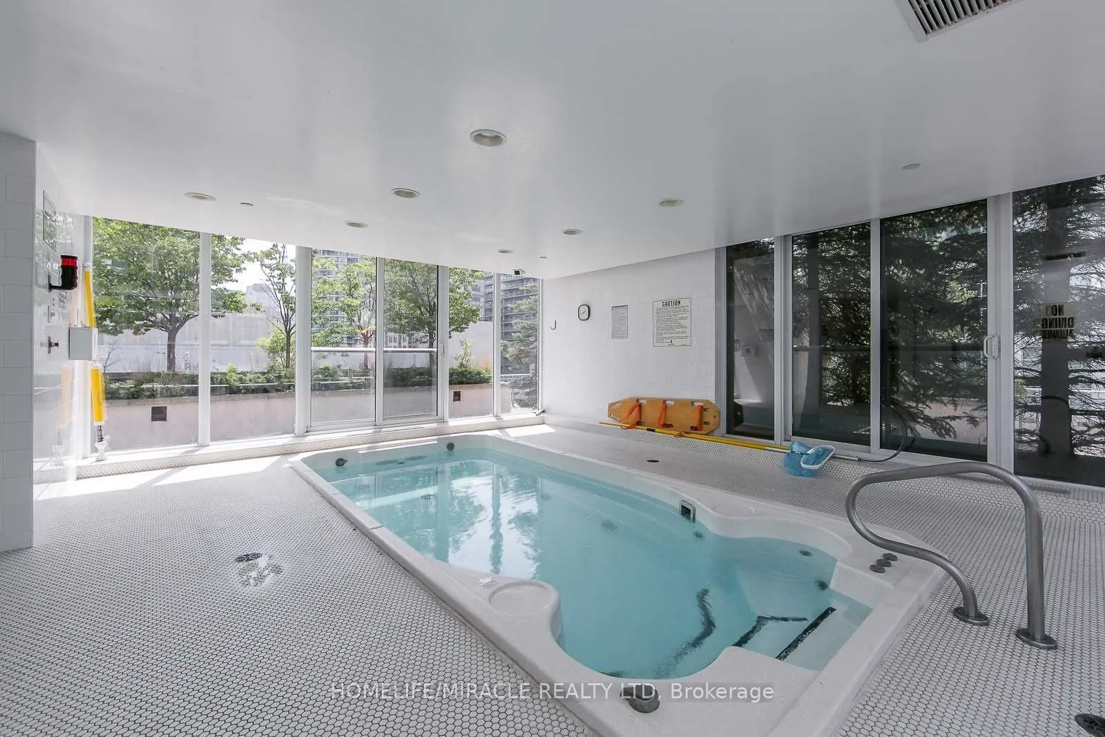 270 Wellington Street W, #Ph09