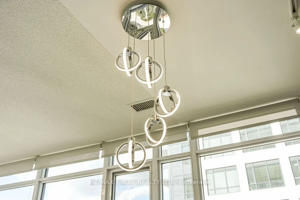 225 Sumach Street, #1009