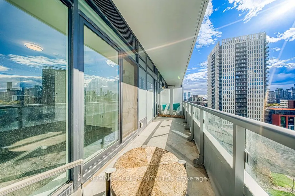 225 Sumach Street, #1009