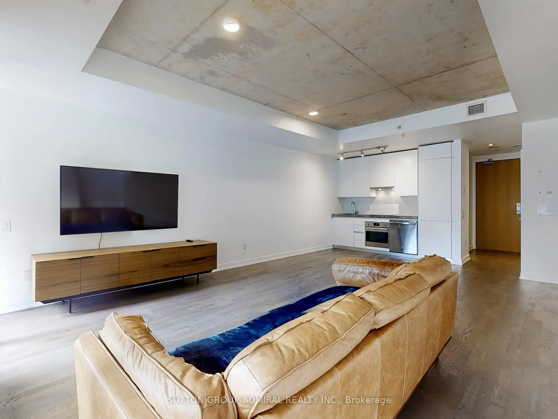 629 King Street W, #410