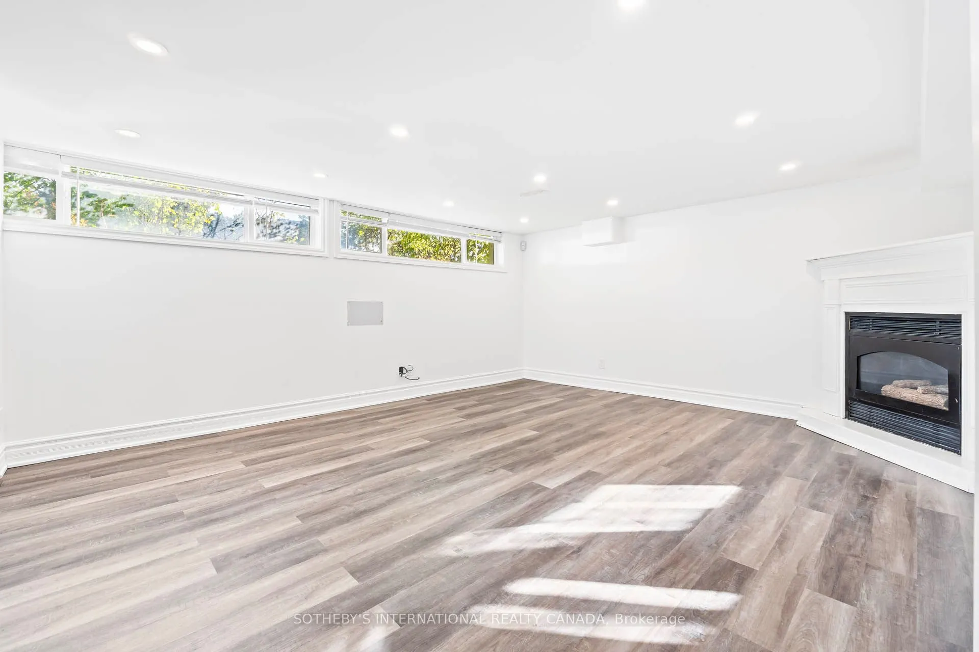 108 Lynedock Crescent