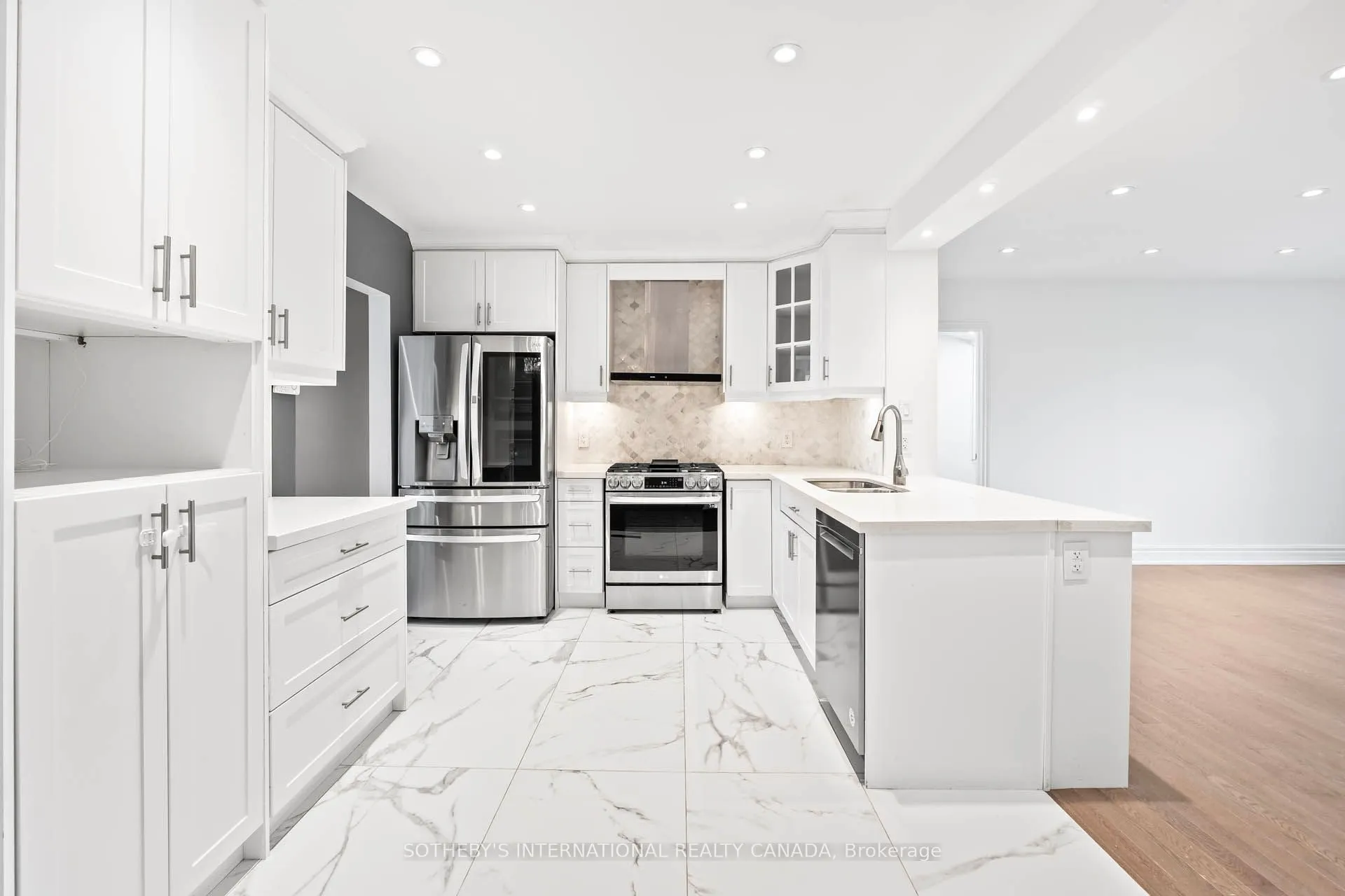 108 Lynedock Crescent