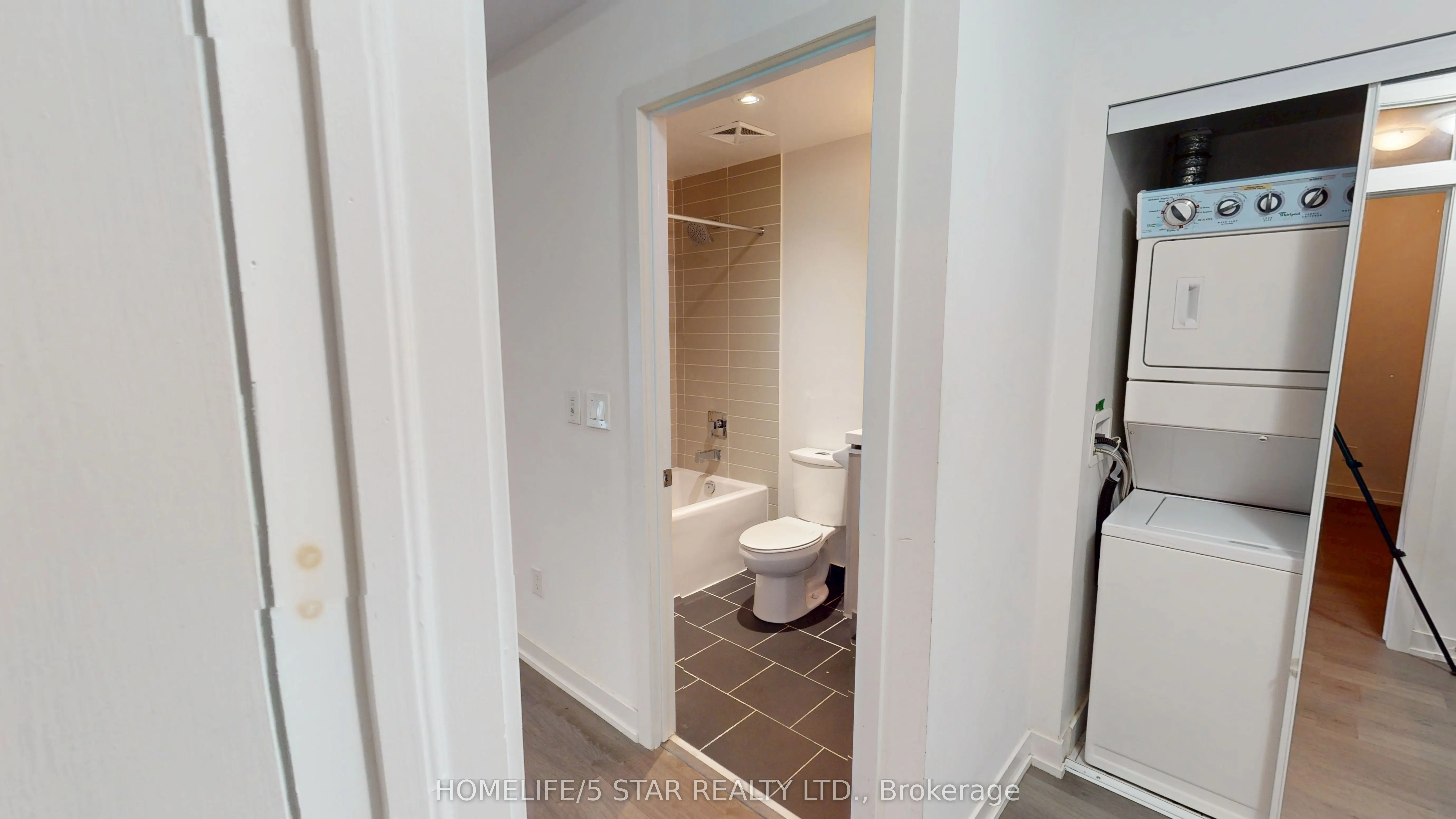 105 George Street, #302