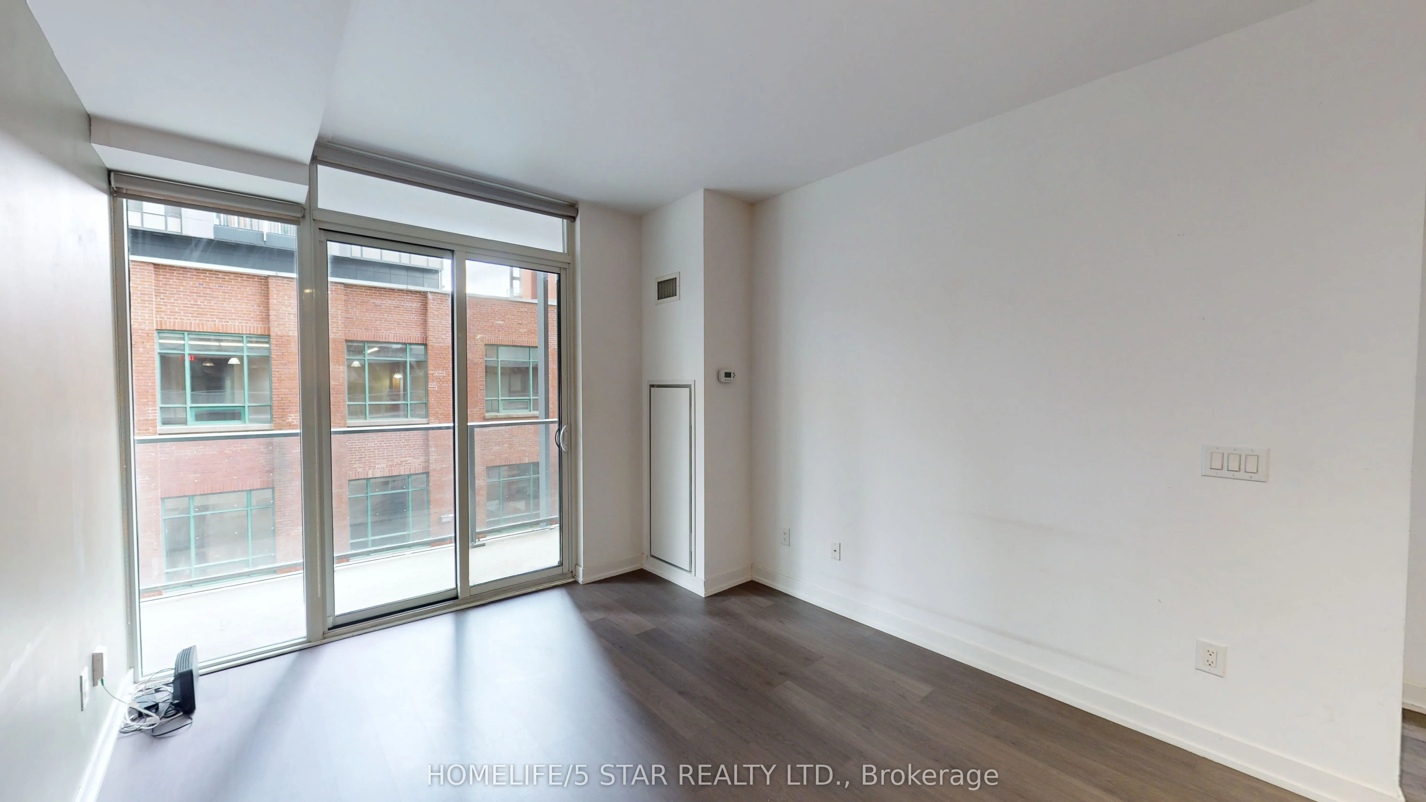 105 George Street, #302