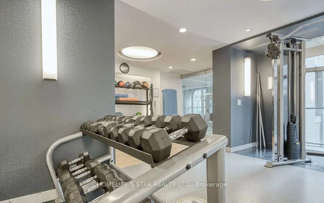 105 George Street, #302