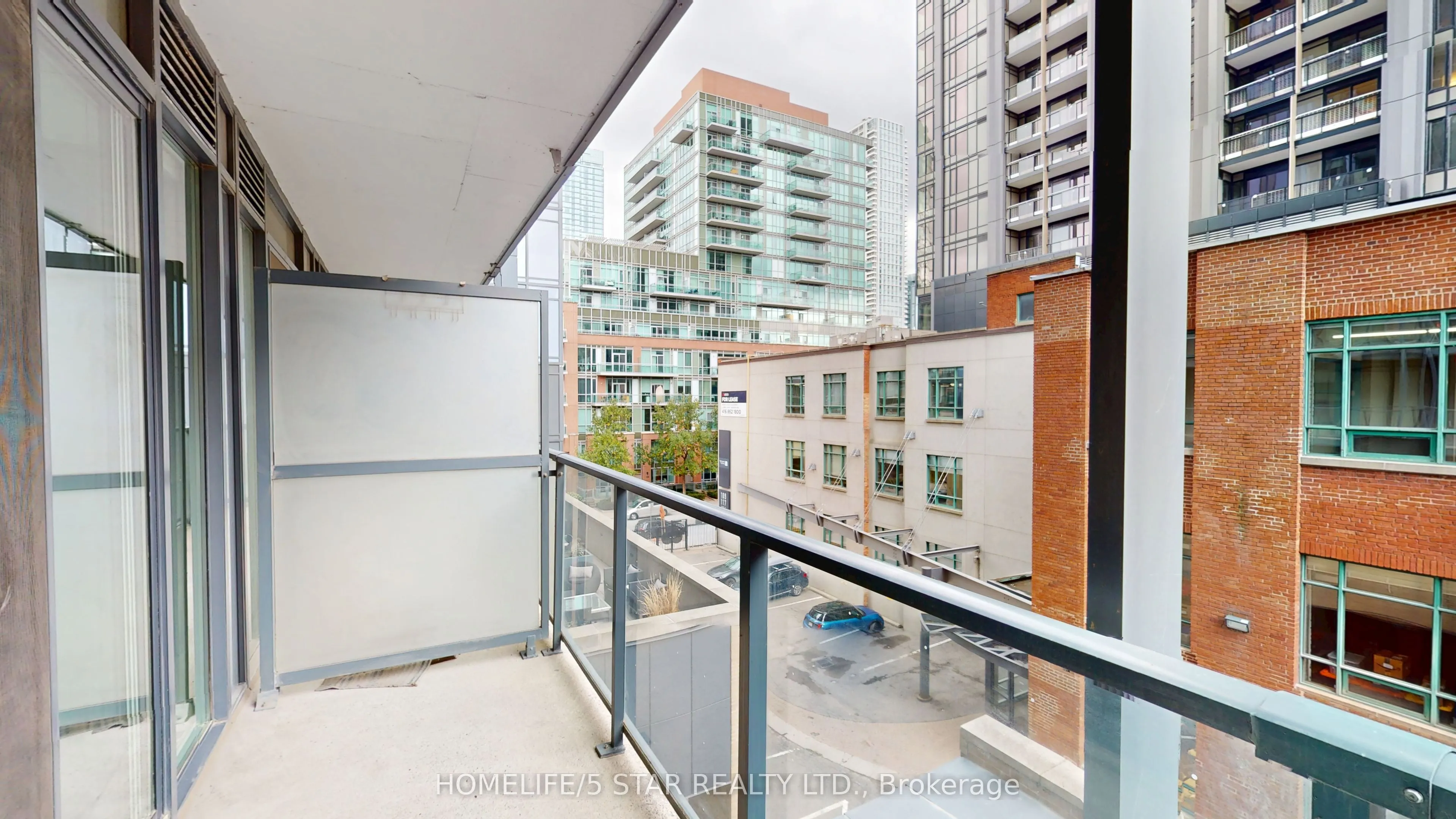 105 George Street, #302