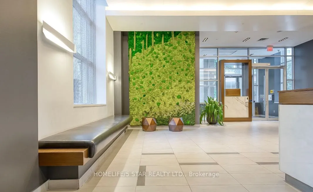 105 George Street, #302