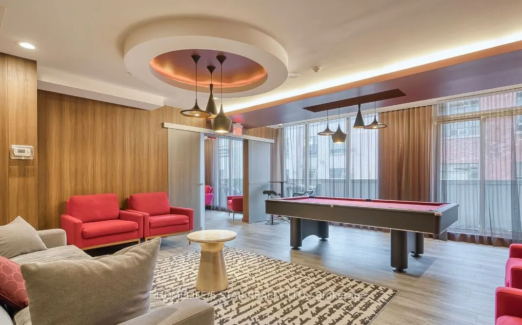 105 George Street, #302