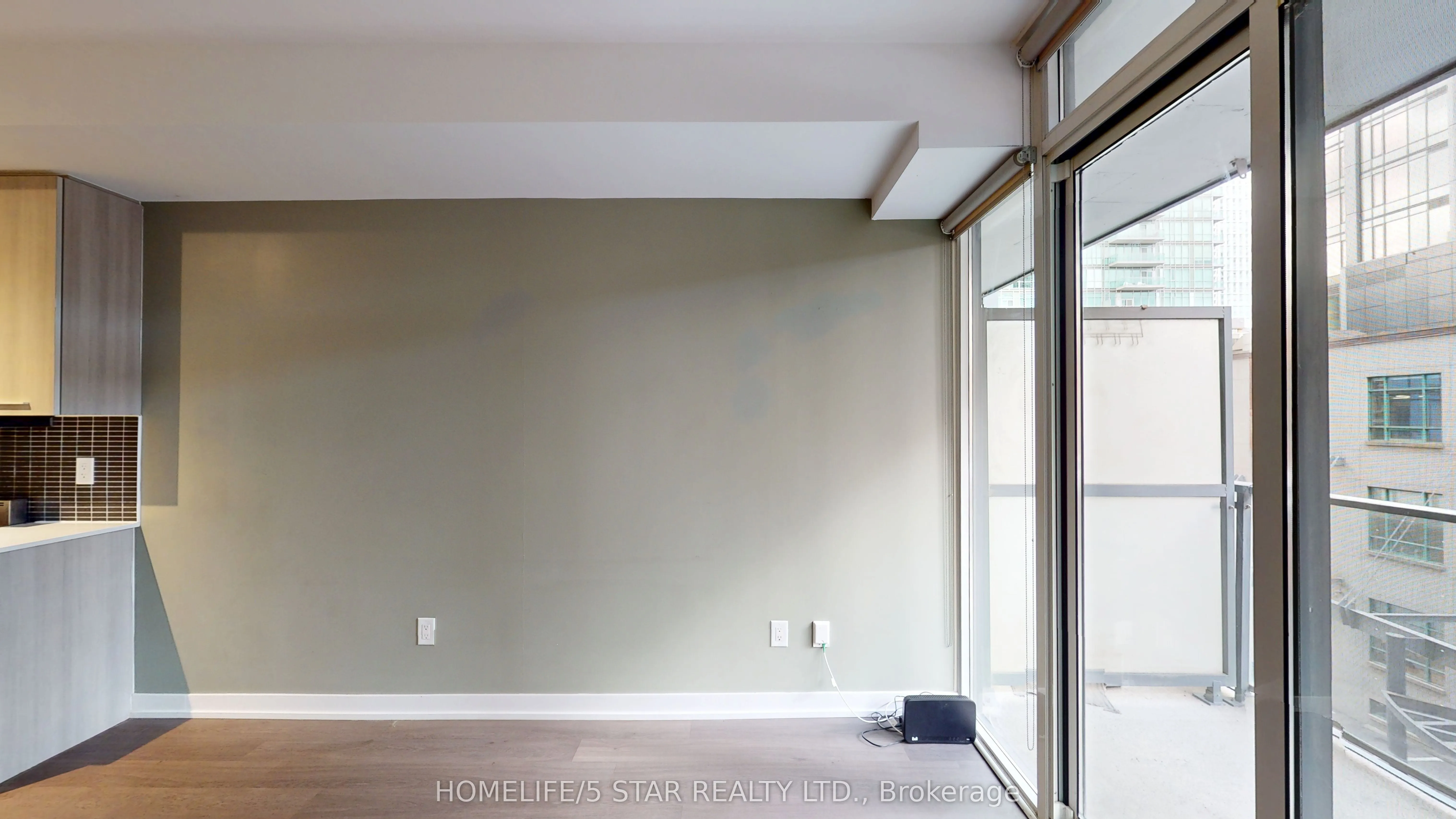 105 George Street, #302