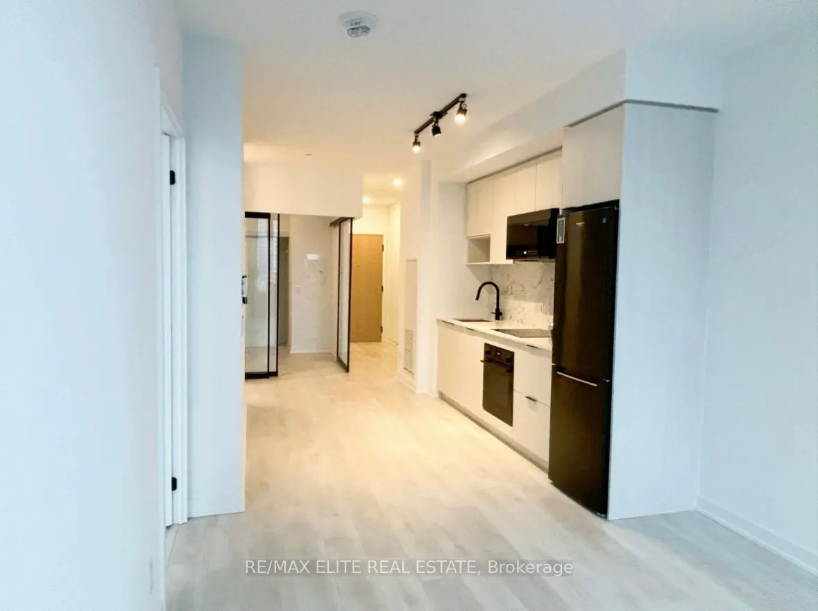 5 Defries Street, #920