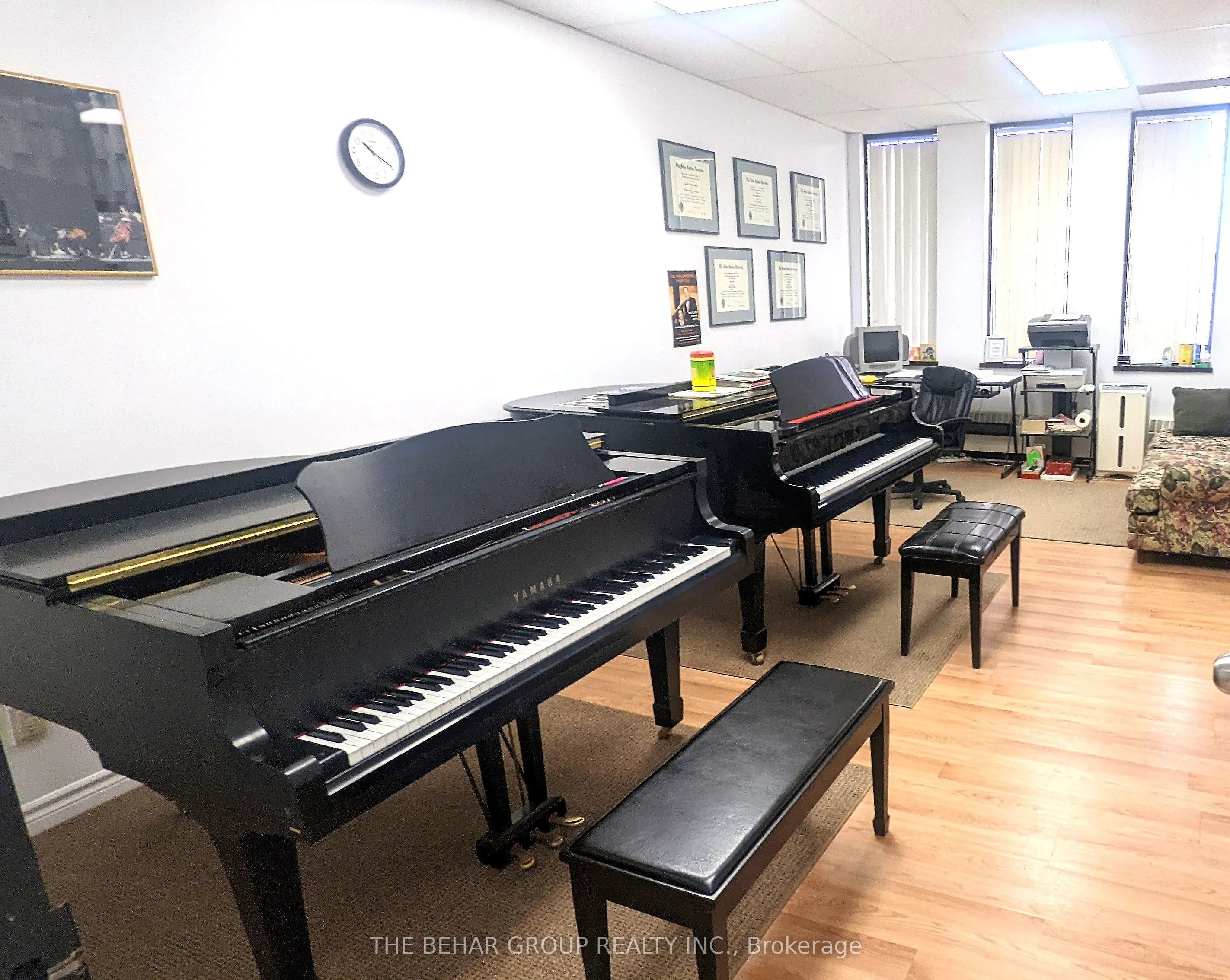 200 Finch Avenue W, #Suite 221