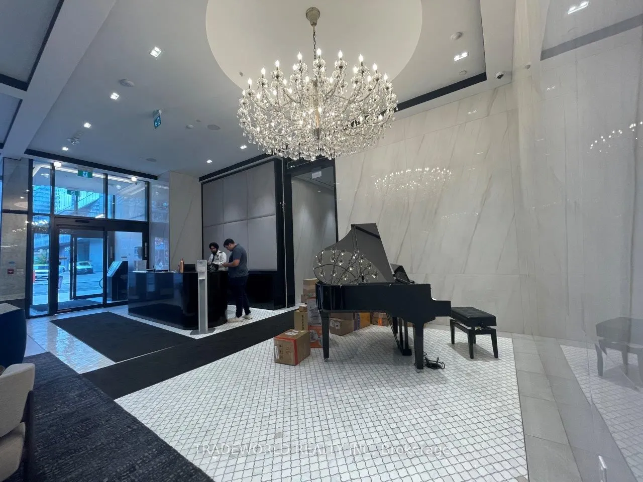 8 Wellesley Street W, #1516