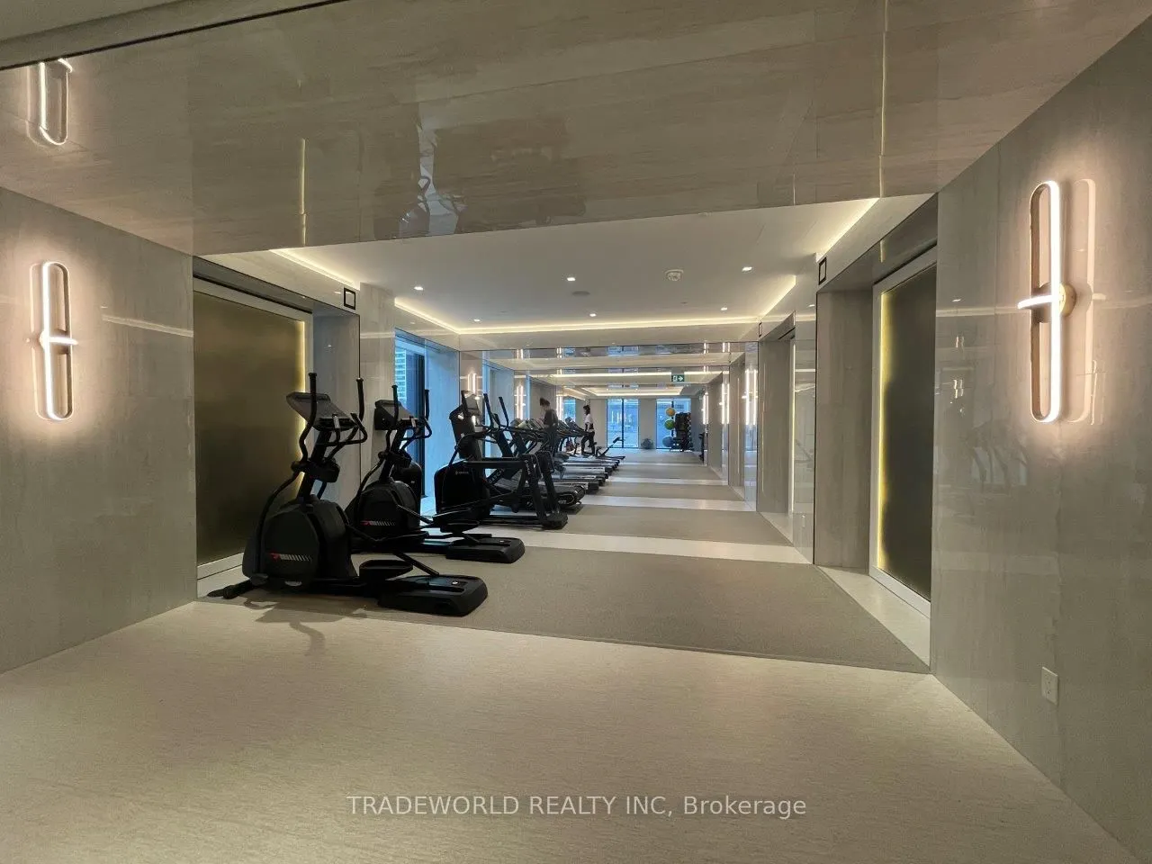 8 Wellesley Street W, #1516