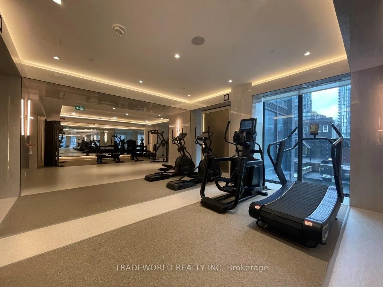 8 Wellesley Street W, #1516