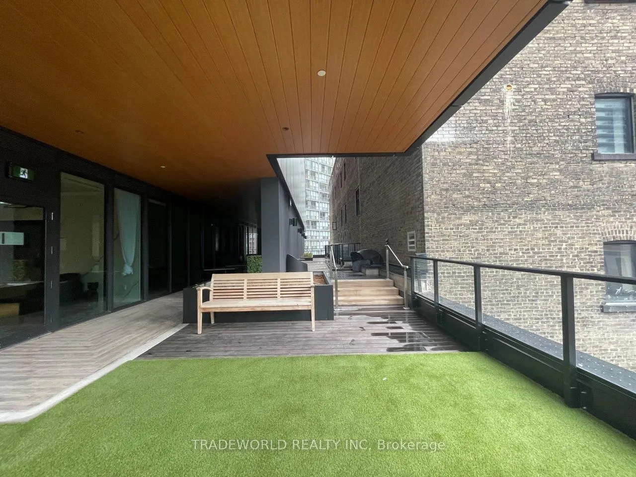 8 Wellesley Street W, #1516