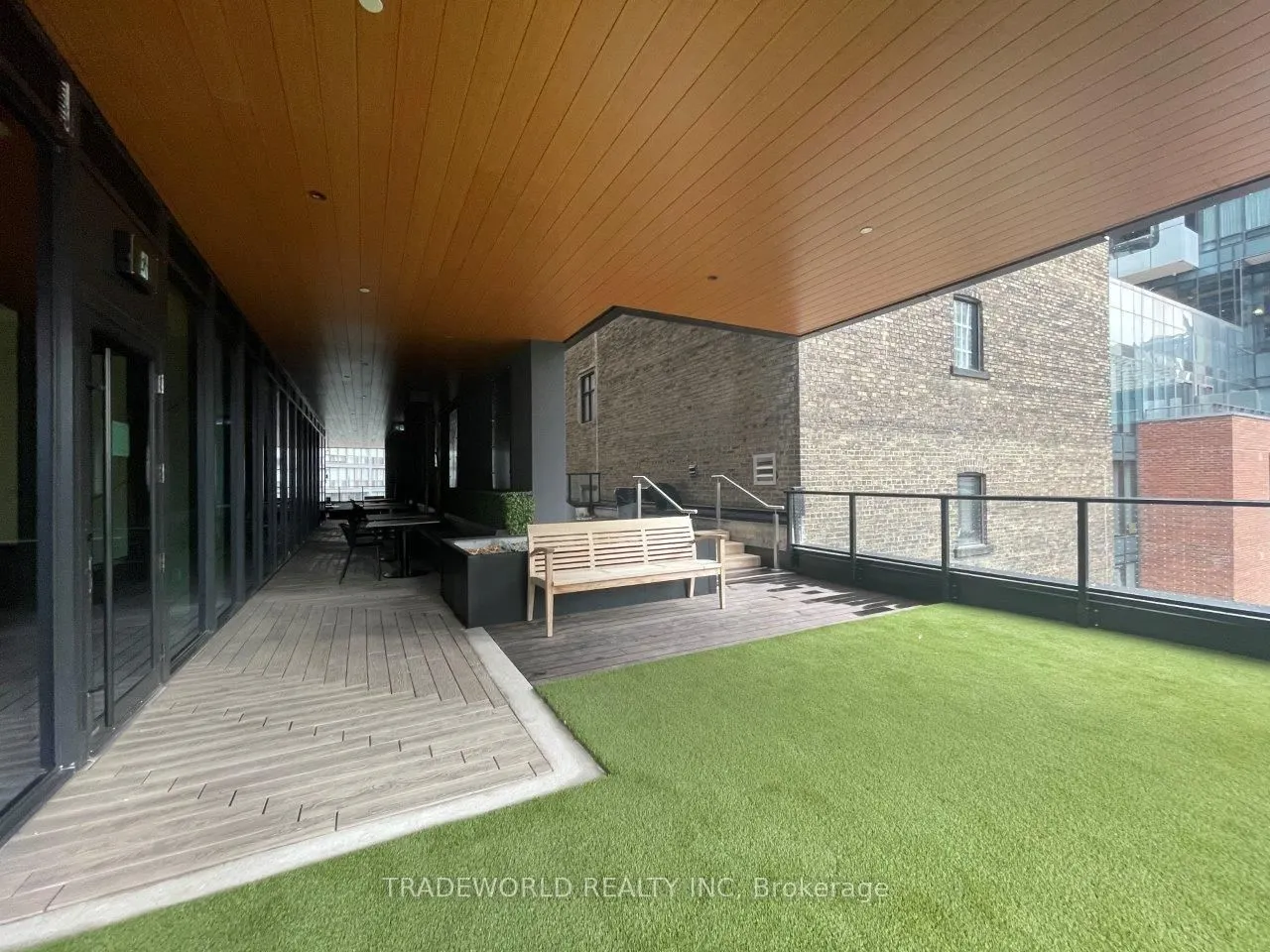 8 Wellesley Street W, #1516