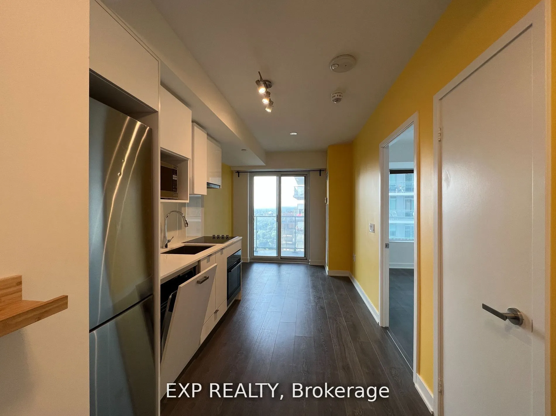 195 Redpath Avenue, #3213