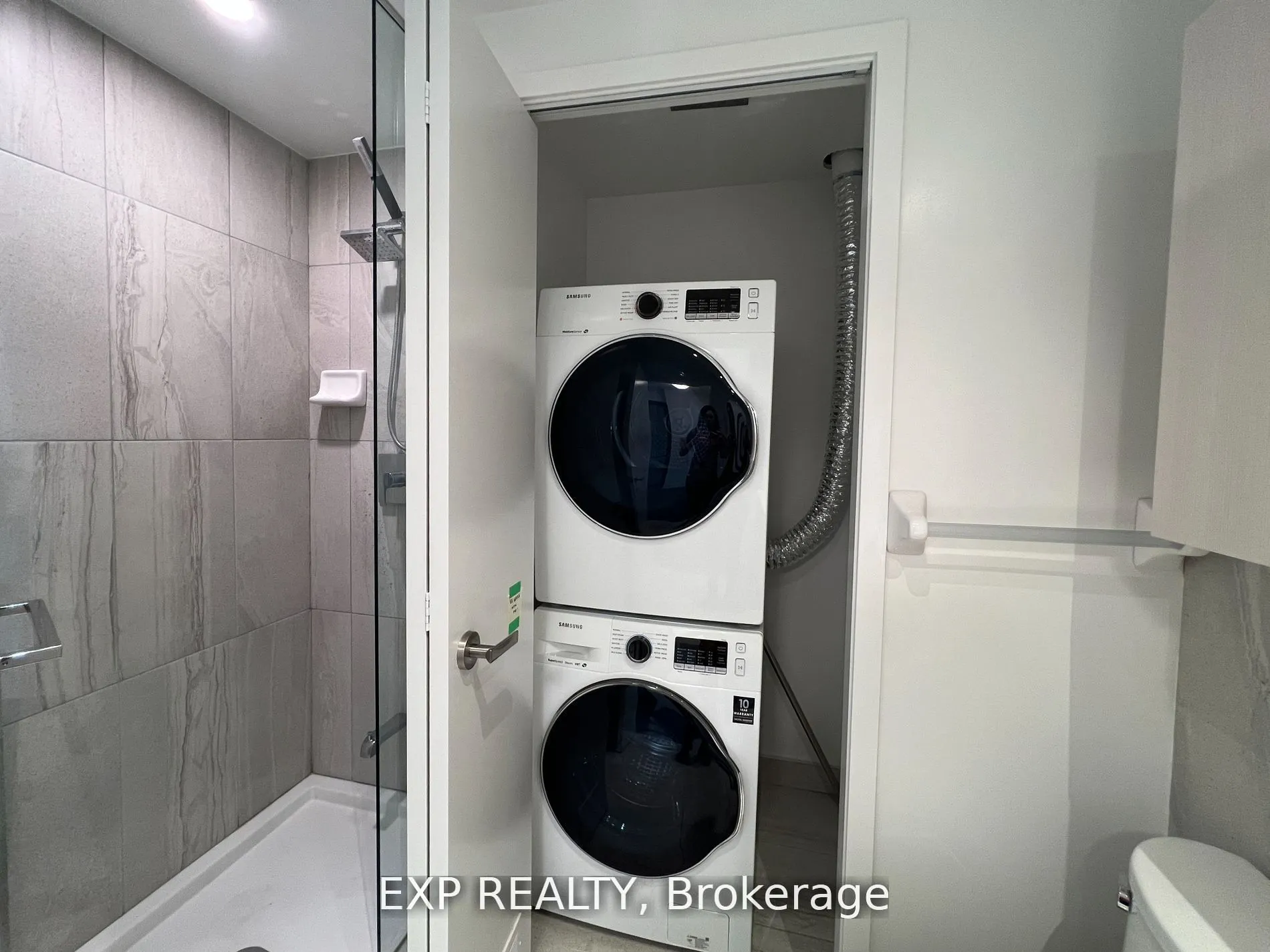 195 Redpath Avenue, #3213