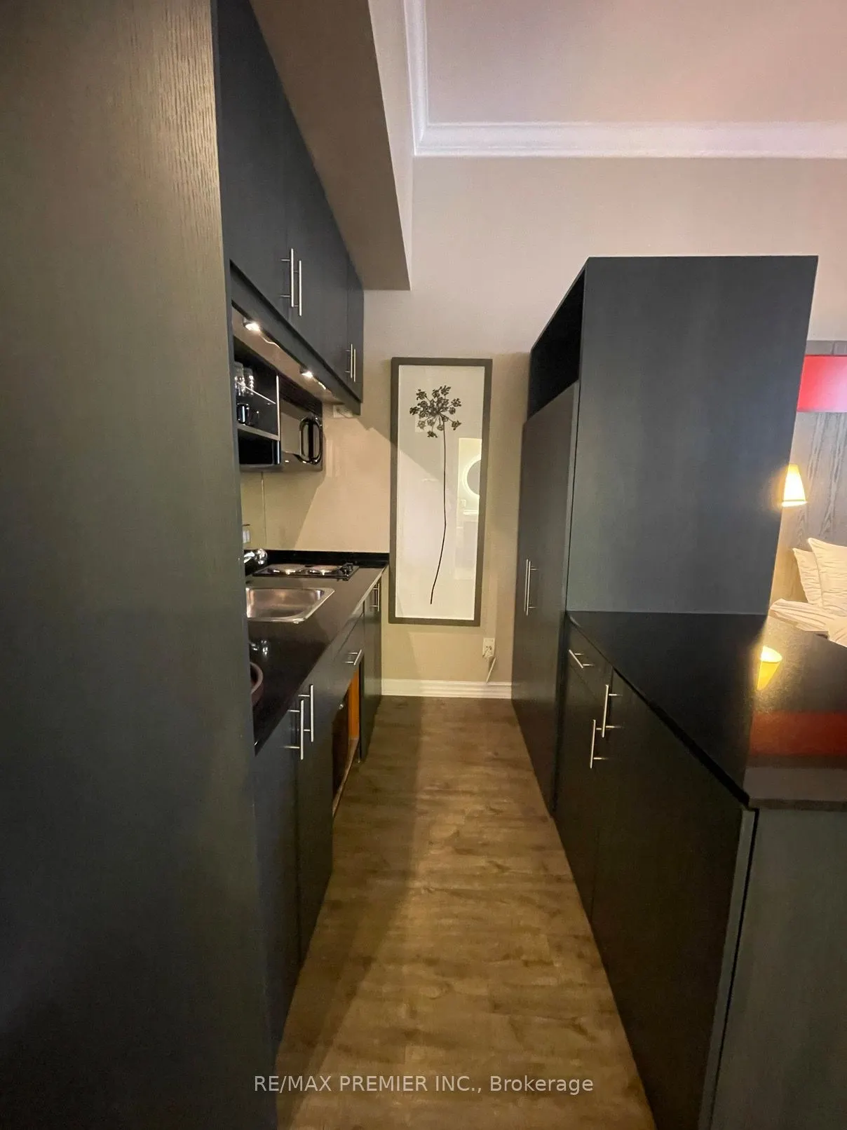 1 King Street W, #1105