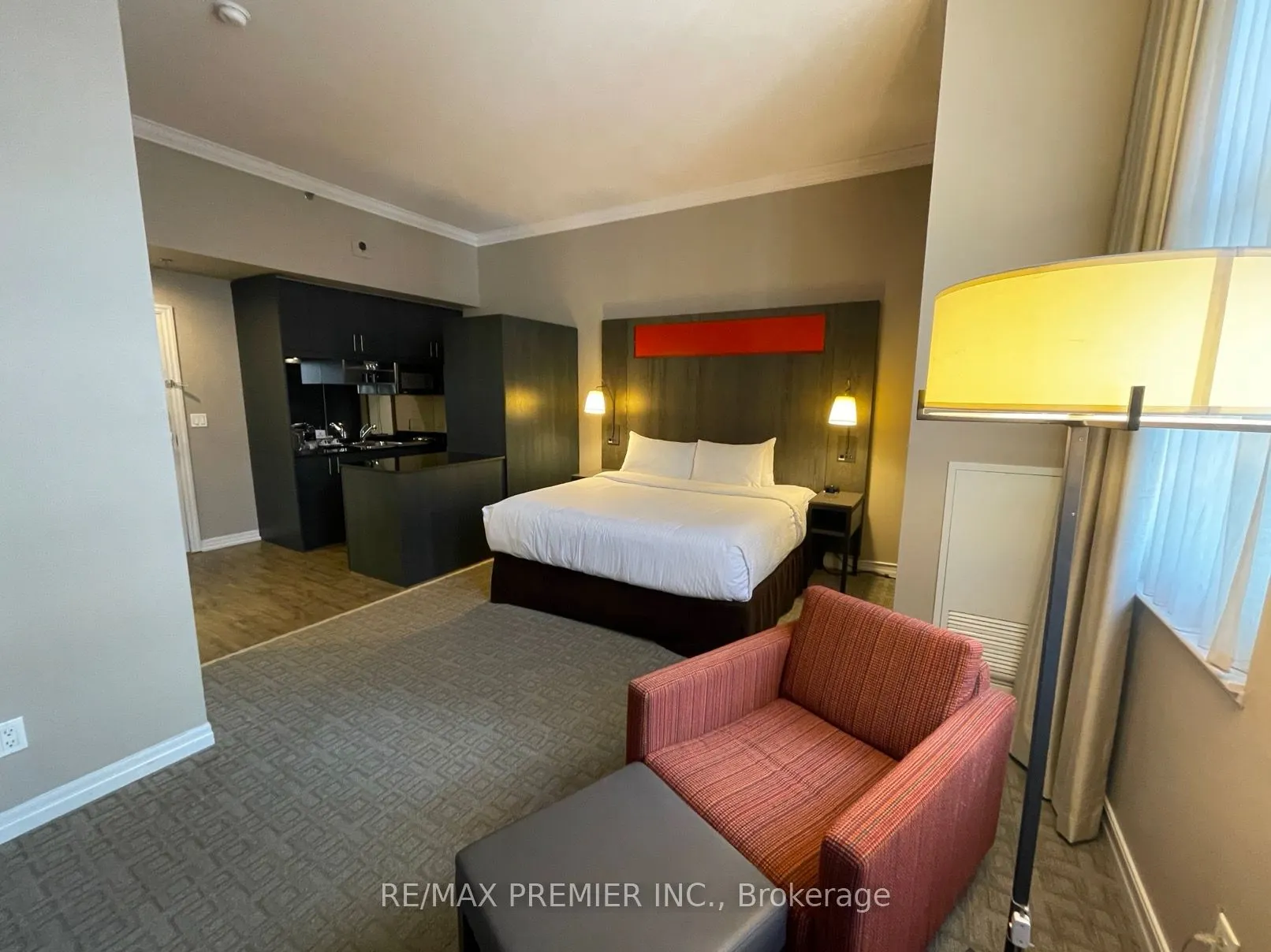 1 King Street W, #1105