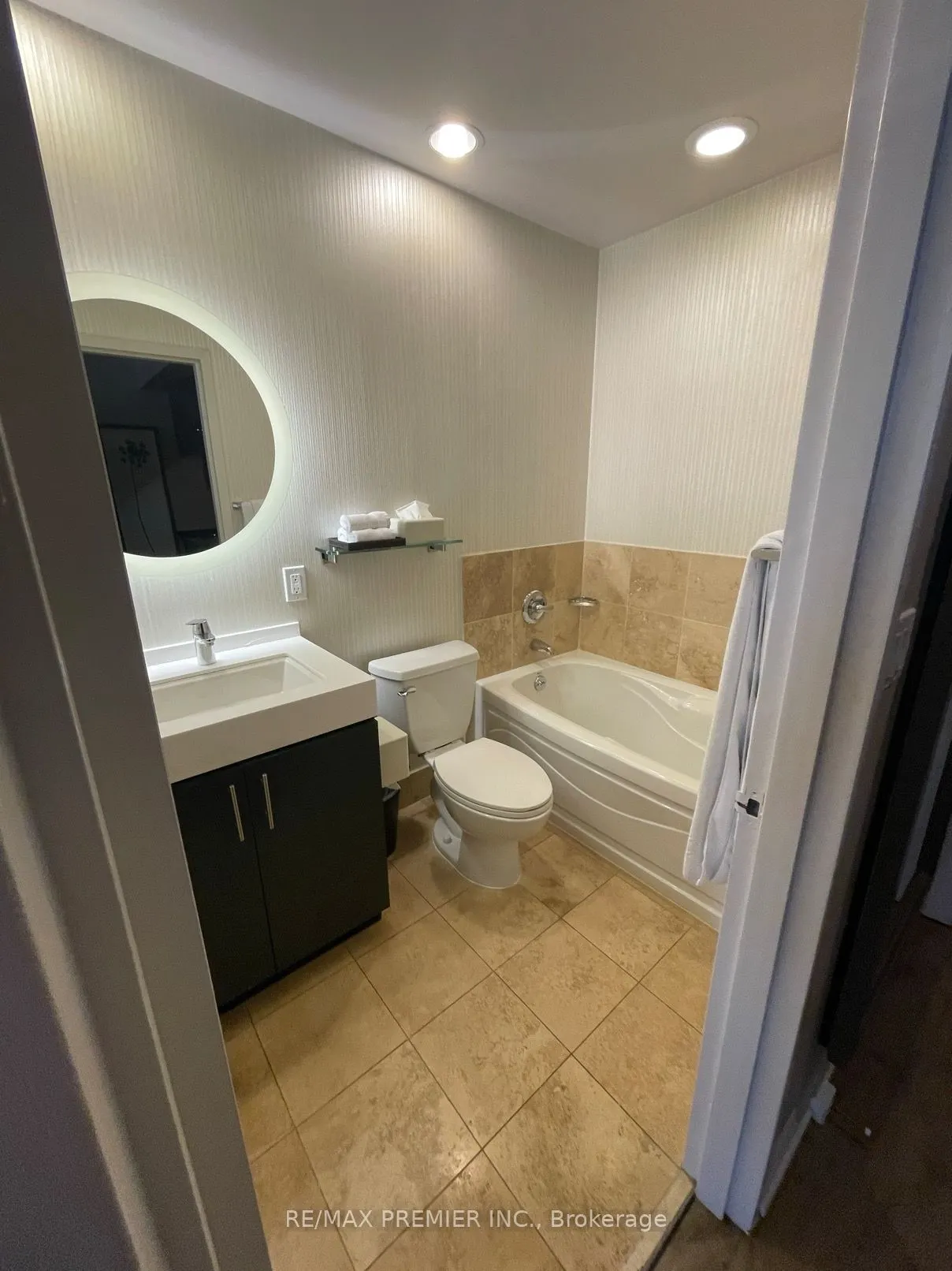 1 King Street W, #1105