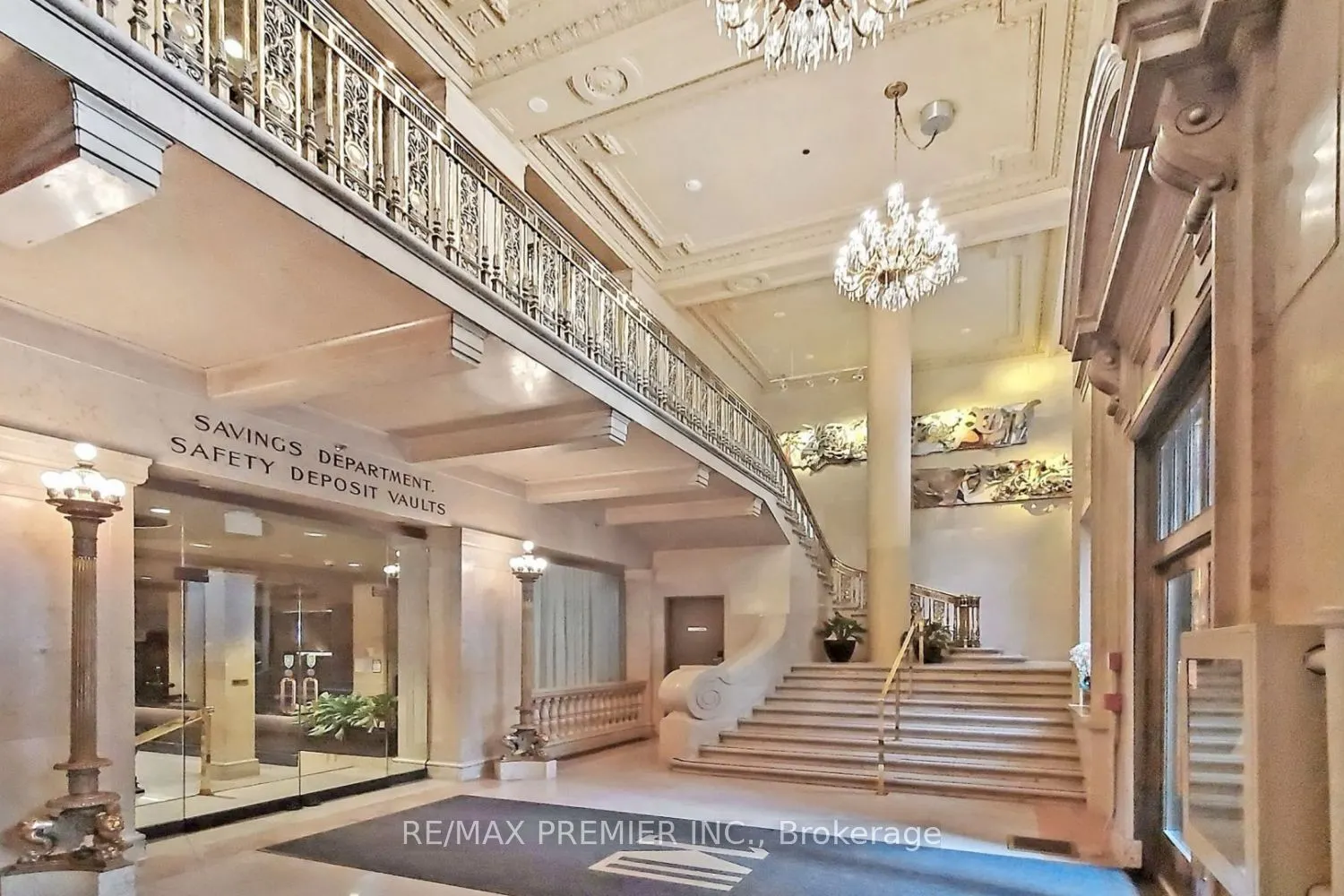 1 King Street W, #1105