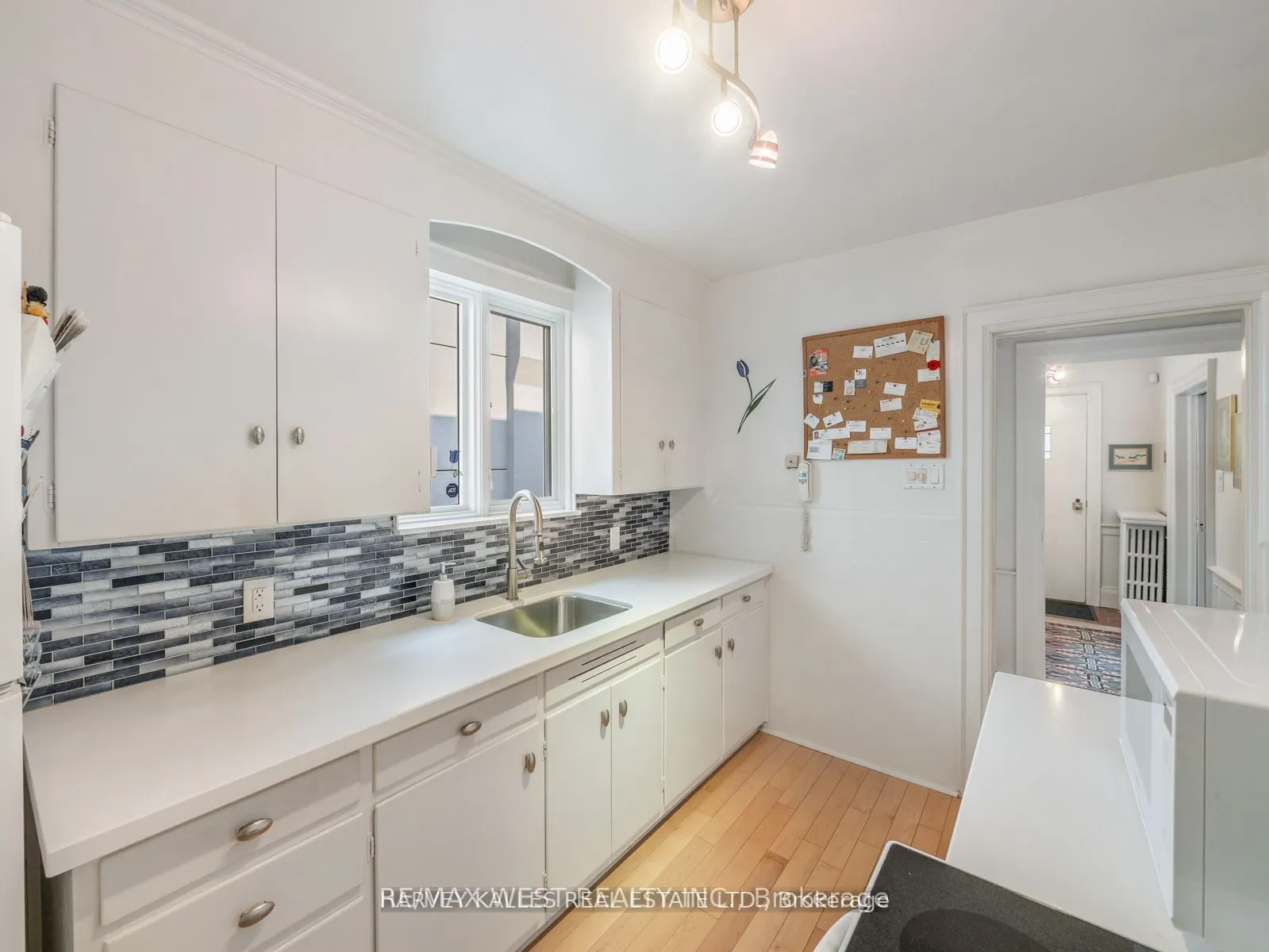 233 Chaplin Crescent