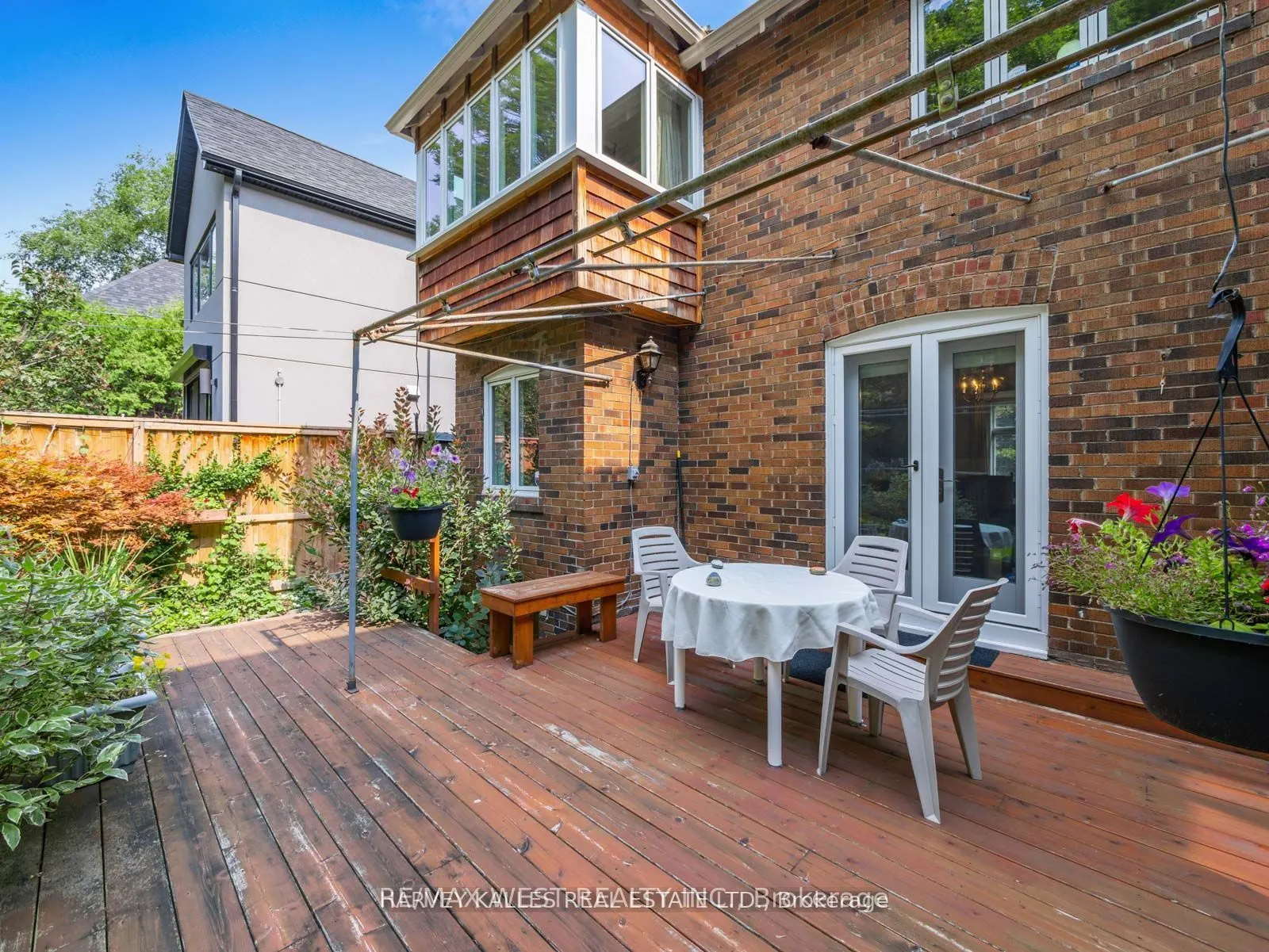 233 Chaplin Crescent