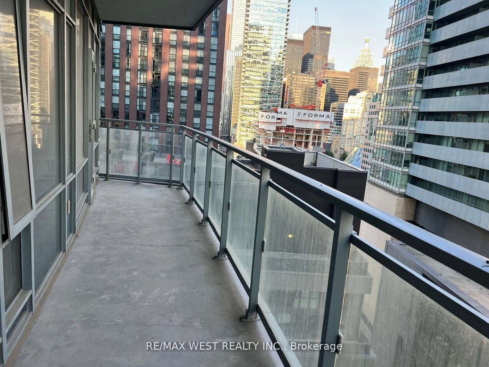 21 Widmer Street, #1209