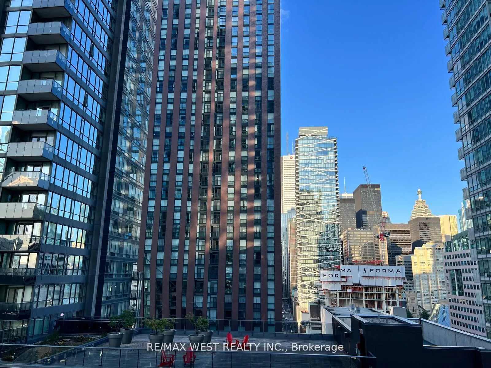 21 Widmer Street, #1209