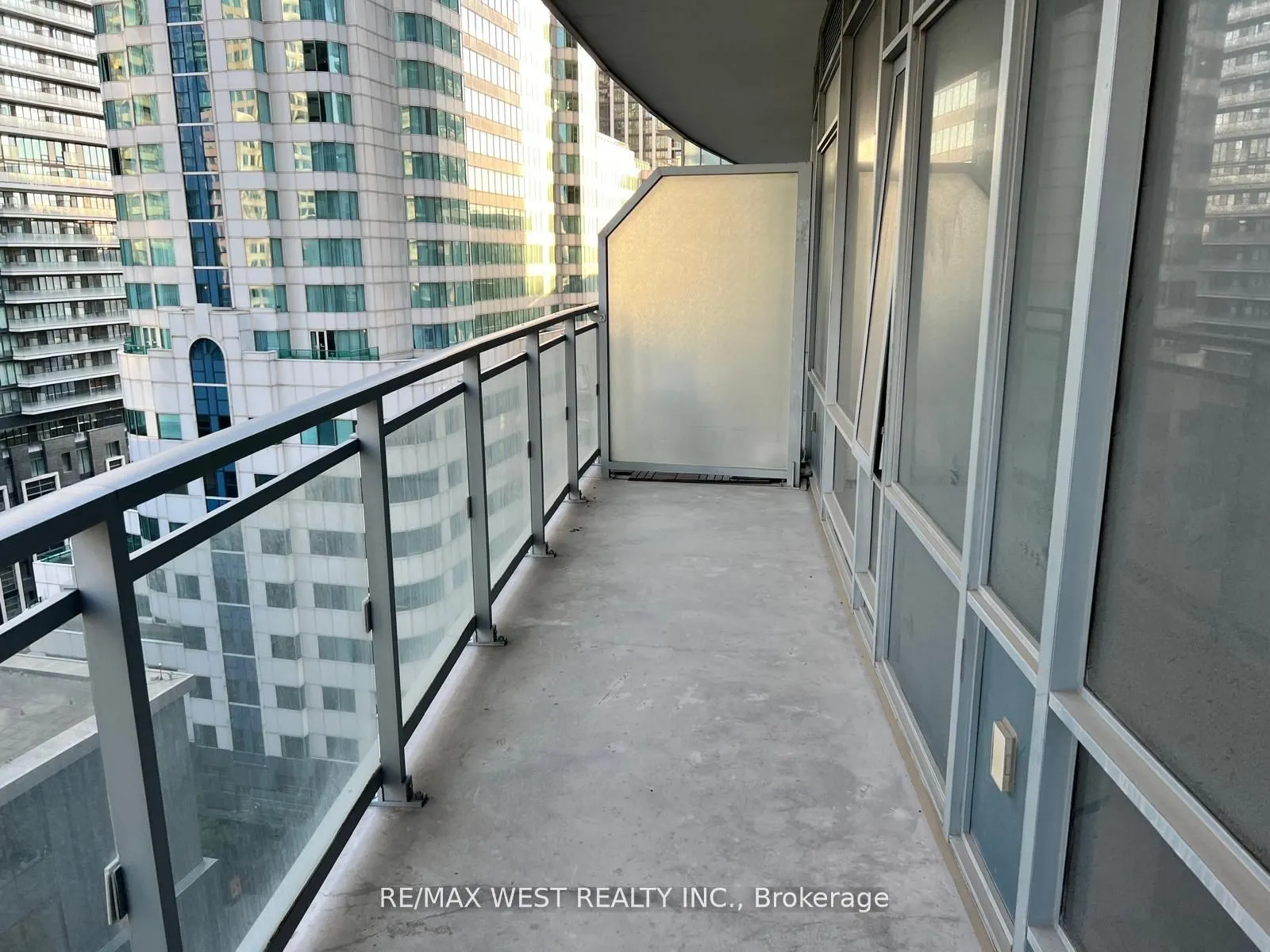 21 Widmer Street, #1209